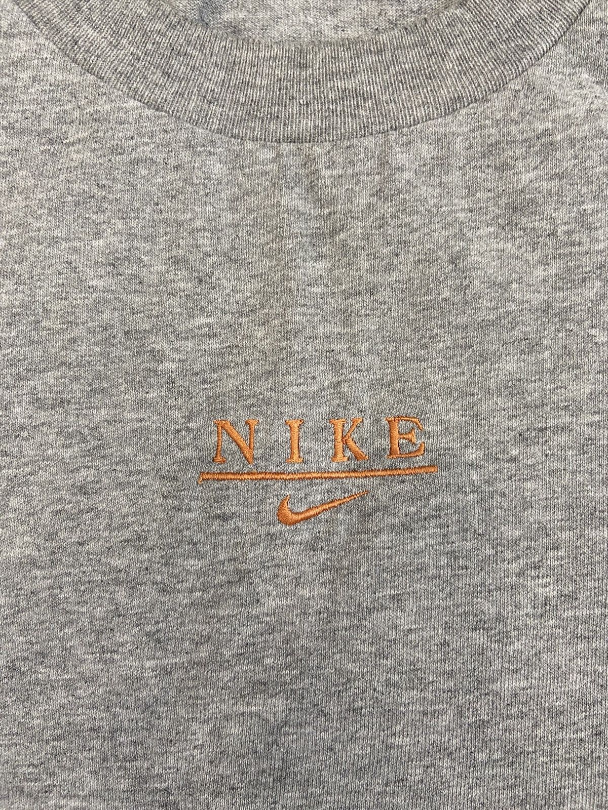 Nike Vintage 90s Nike T-Shirt with Embroidered Center Swoosh Logo Size US L / EU 52-54 / 3 - 3 Thumbnail