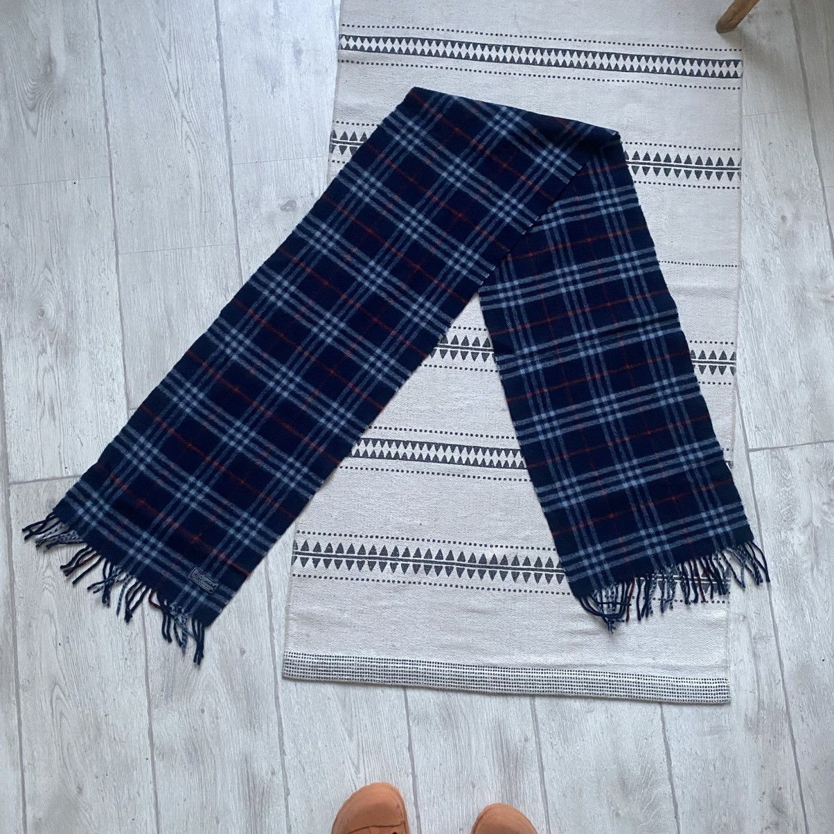 Burberry 🔥 Vintage 90s Burberry Scarf Wool / Muffler / Neckwear Size ONE SIZE - 4 Thumbnail