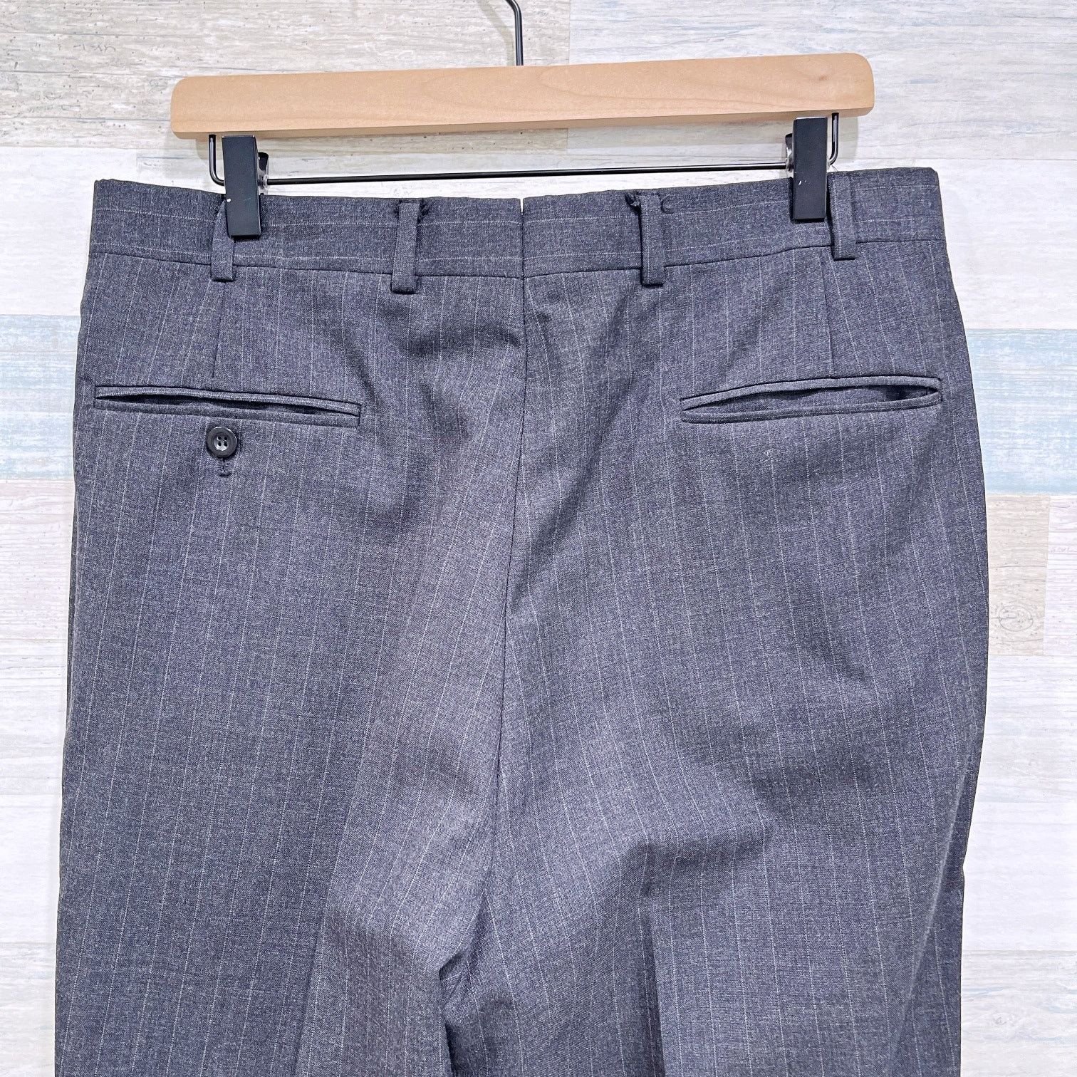 Brooks Brothers Brooks Brothers Wool Pinstripe Suit Gray Pleatetd 41R Size 40R - 13 Thumbnail
