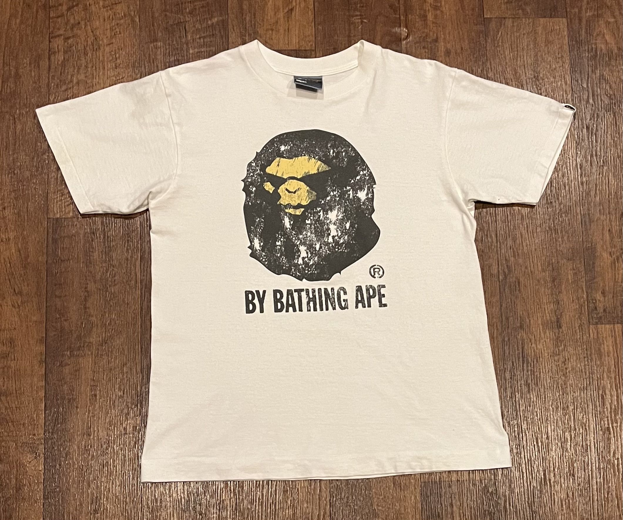 Bape Bape gradient logo tee shirt Size US S / EU 44-46 / 1 - 1 Thumbnail