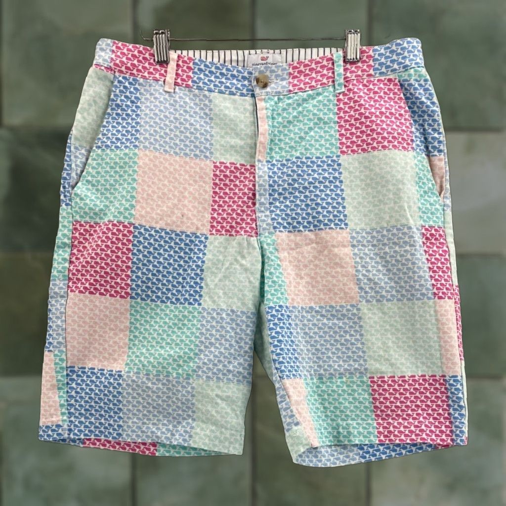 Vineyard Vines Vineyard Vines Patchwork Shorts Mens 30 Multicolor Whales Allover Shirt Size US 30 / EU 46 - 1 Thumbnail