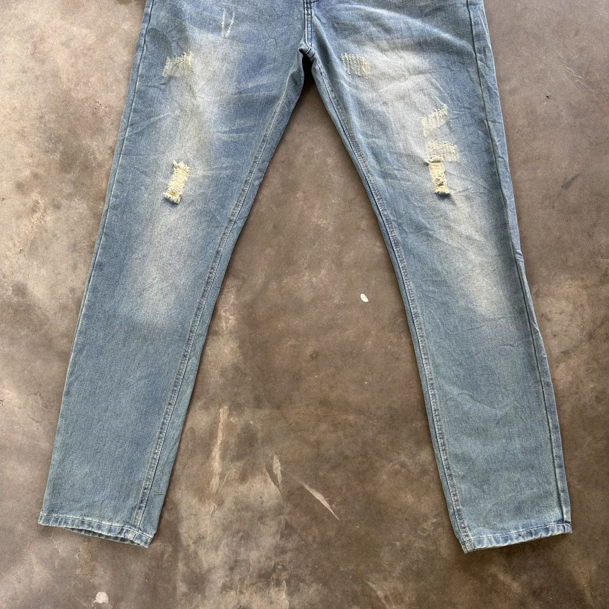 Japanese Brand Vintage Japanese Distressed Faded Denim Jean Pant W34 Size US 34 / EU 50 - 2 Thumbnail