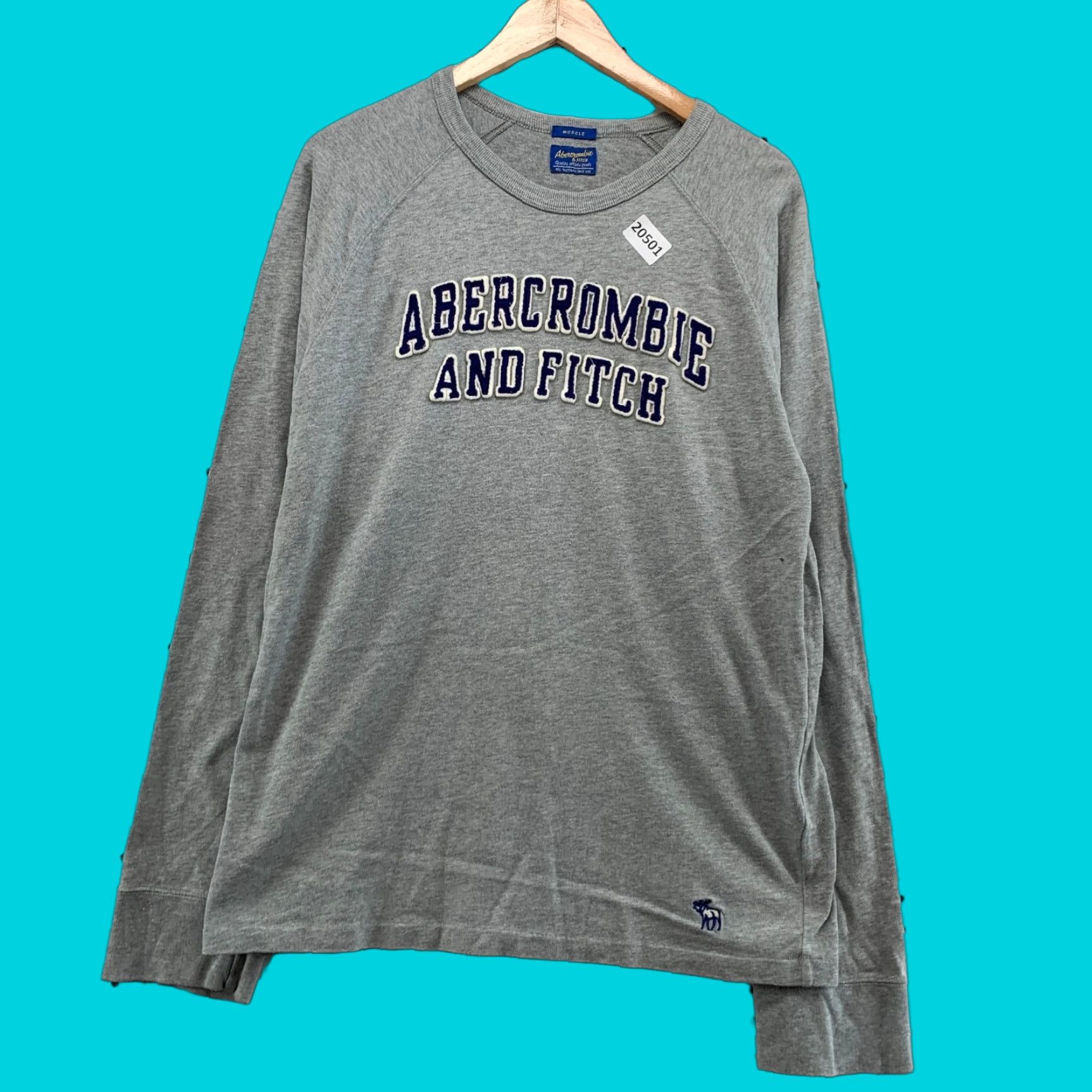 Abercrombie & Fitch VTG Abercrombie & Fitch Shirt Men Long Sleeve L Gray Embroidered Muscle 22.5x29.5 Mens Size US L / EU 52-54 / 3 - 1 Thumbnail
