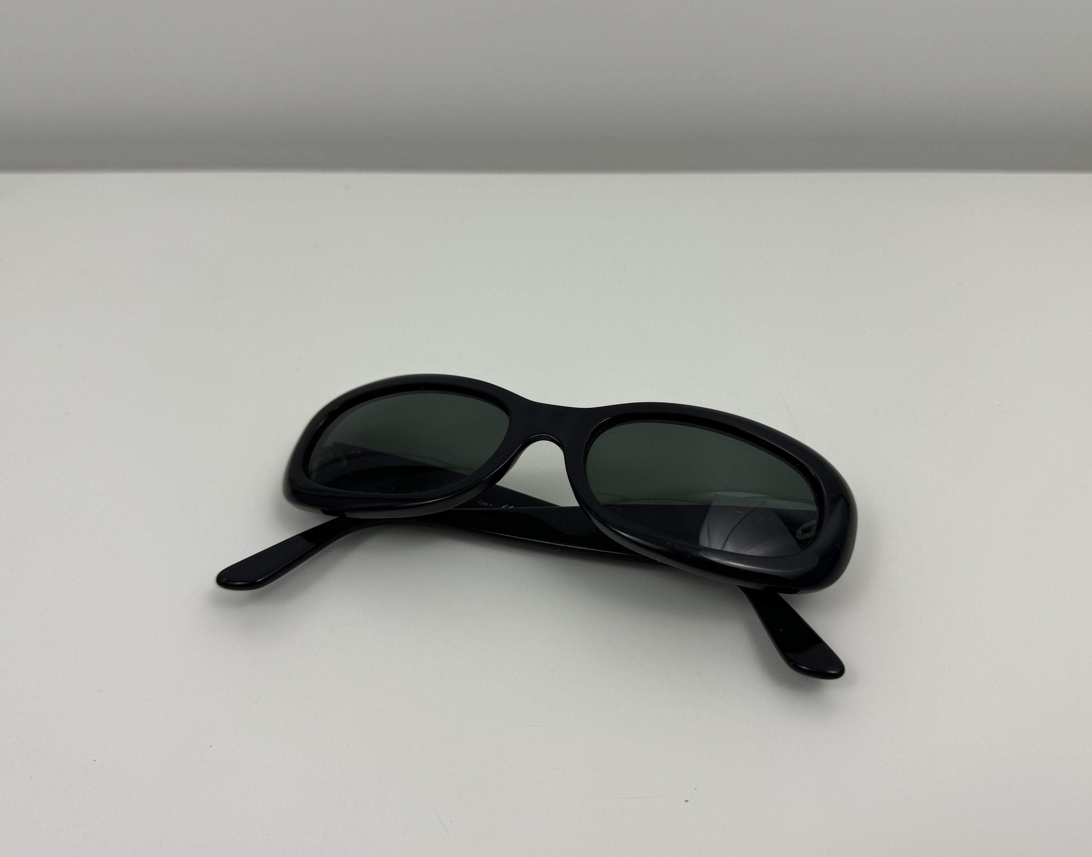 Yves Saint Laurent Yves Saint Laurent YSL 6567 Y505 Black Frame Sunglasses Size ONE SIZE - 7 Thumbnail