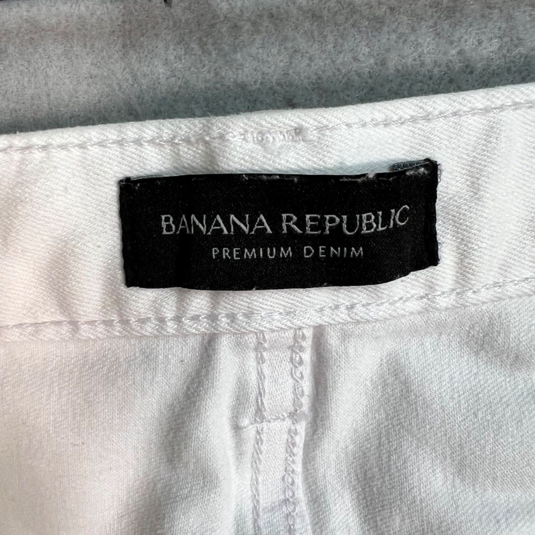 Banana Republic VINTAGE Banana Republic White Mid-Rise Skinny Jeans Womens 33 Regular Premium Denim Fray Size 24" / US 00 / IT 34 - 3 Thumbnail