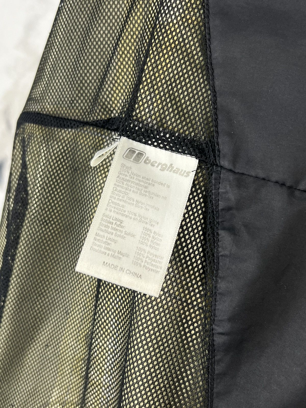 Berghaus Berghaus Gore-Tex Waterproof Jacket Size L Size US L / EU 52-54 / 3 - 6 Thumbnail