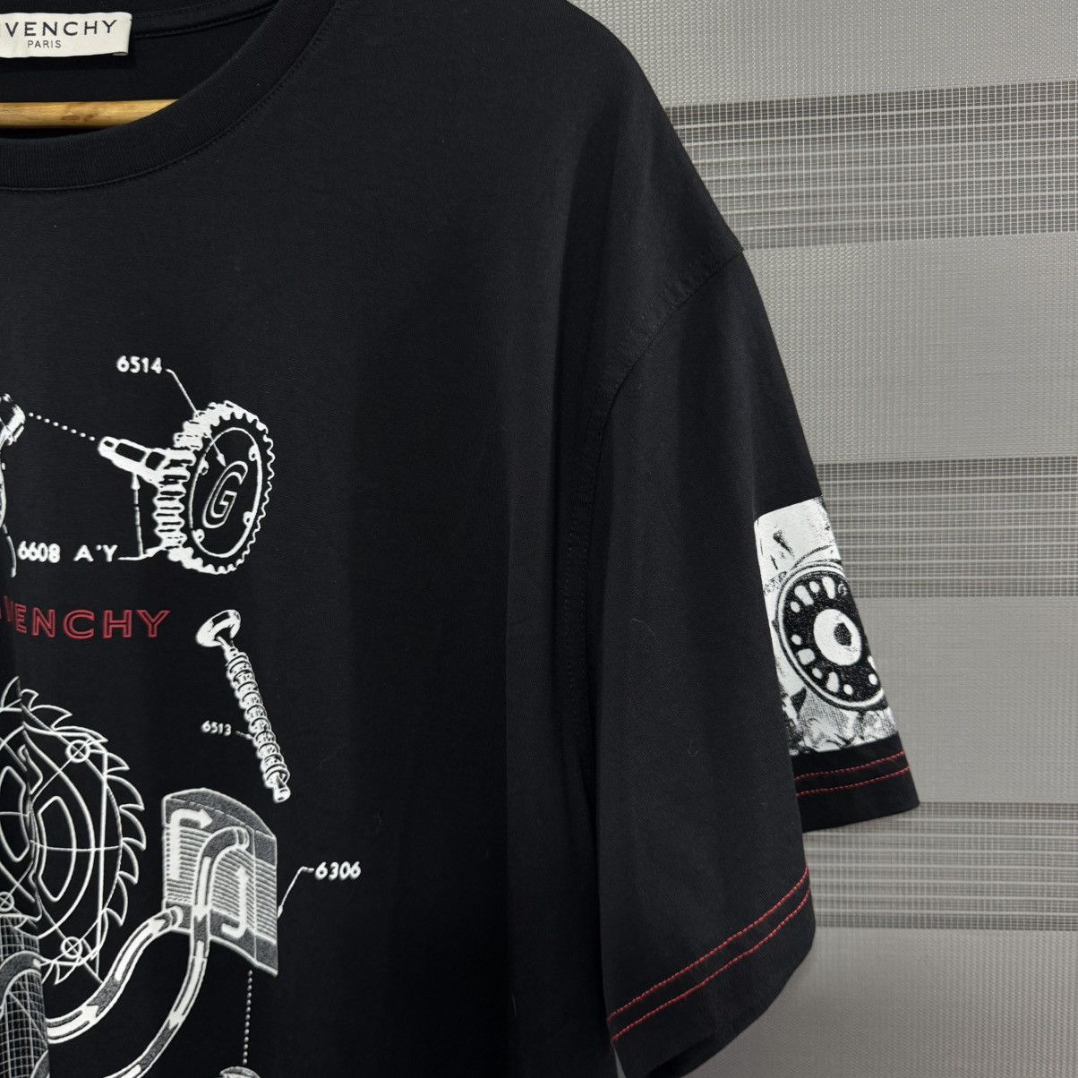 Givenchy Givenchy Black Schematics T-Shirt Size US XL / EU 56 / 4 - 10 Thumbnail