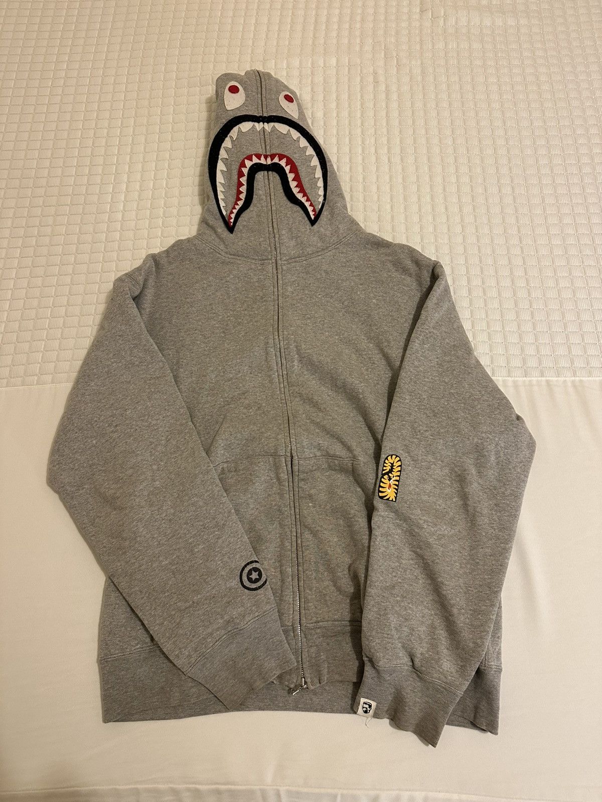 2005 BAPE 2ND SHARK FULL ZIP HOODIE