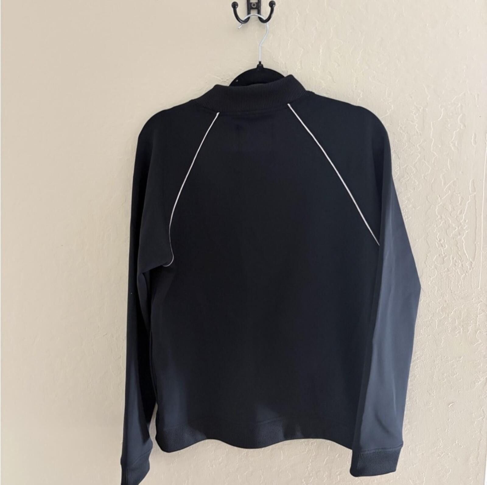 Forever 21 Victoria's Secret Bomber Jacket Size M / US 6-8 / IT 42-44 - 4 Thumbnail