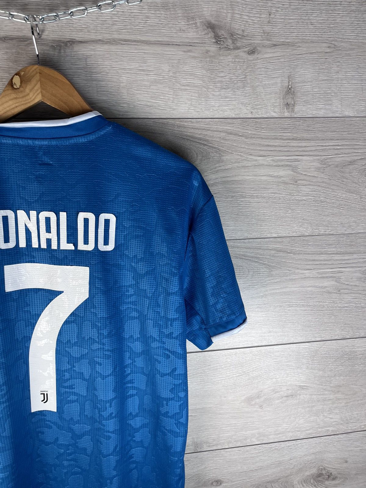 Adidas Men’s soccer jersey Adidas Juventus #7 Ronaldo size L Size US L / EU 52-54 / 3 - 12 Thumbnail