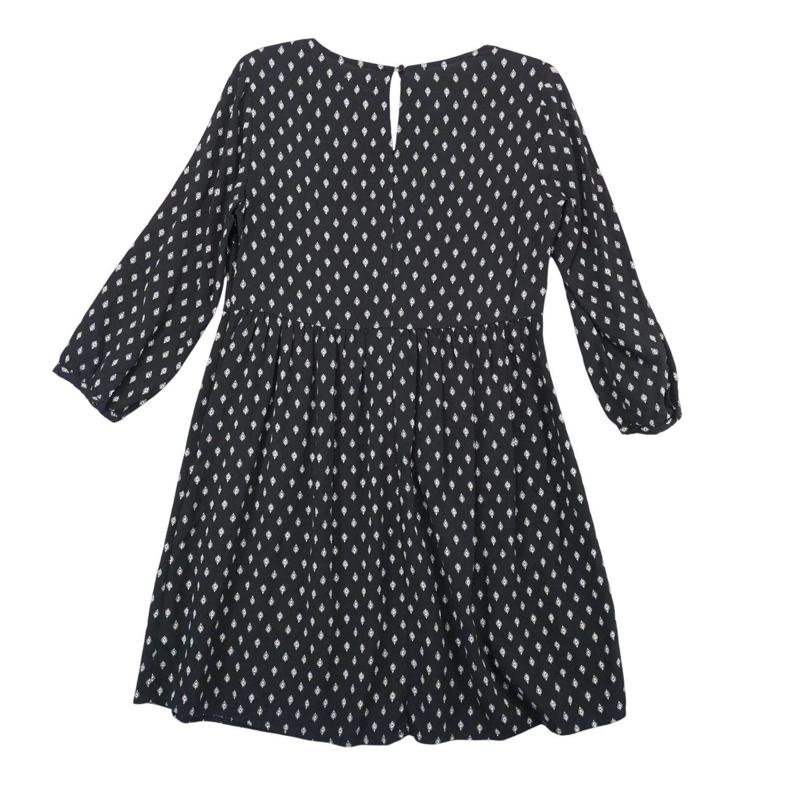 Old Navy Old Navy Black White Design Mini Dress Sz S Pleated Waist Size S / US 4 / IT 40 - 2 Thumbnail
