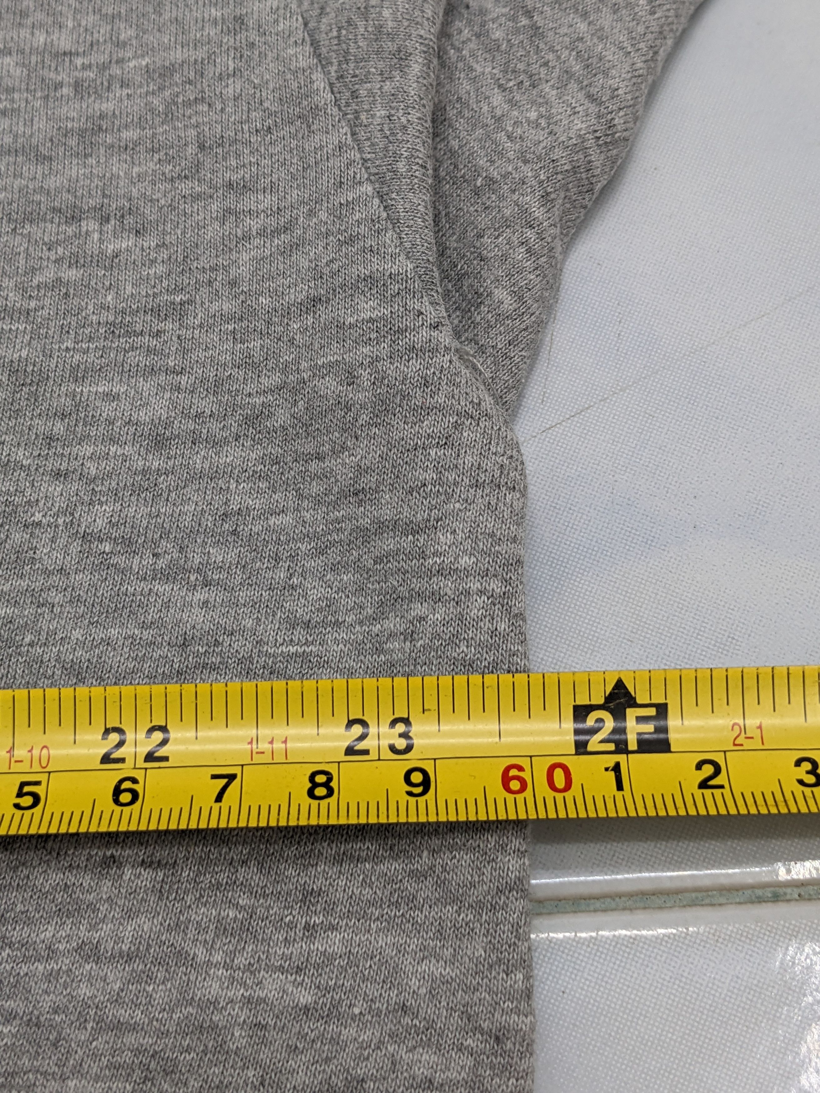 DKNY Vintage DKNY Made In Usa Streetwear Tshirt Size US L / EU 52-54 / 3 - 7 Thumbnail