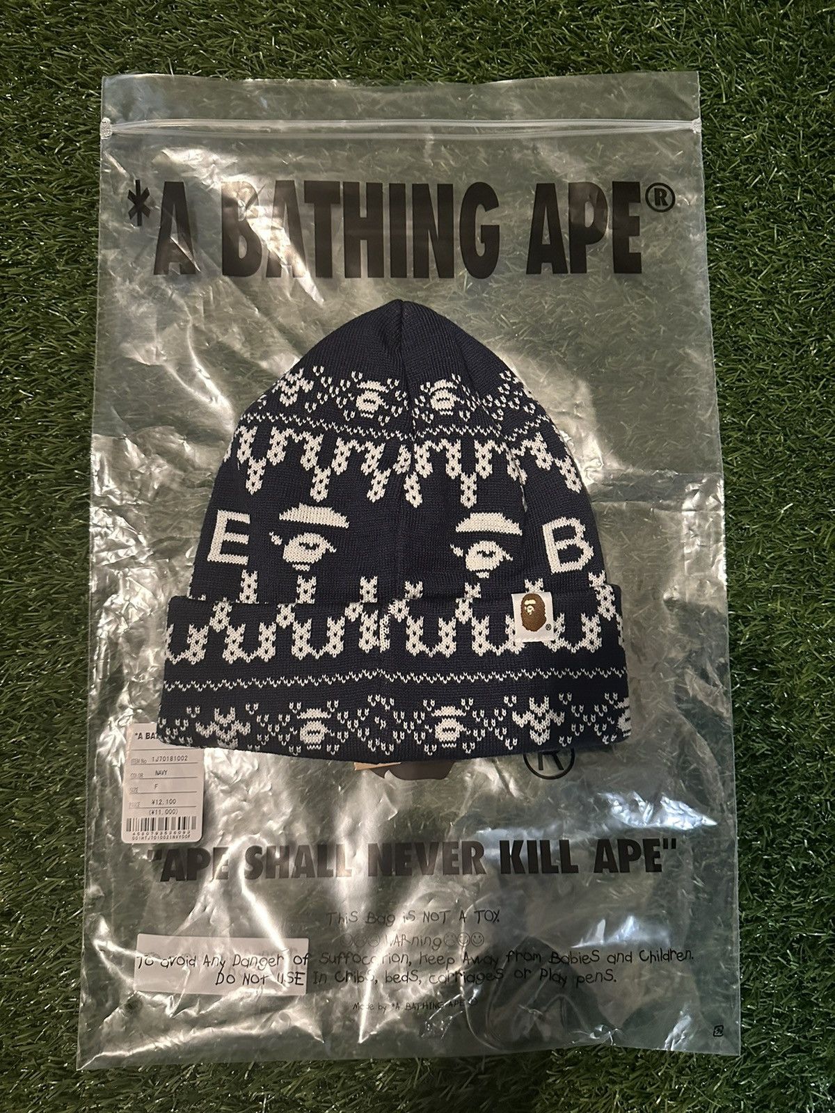 image of Bape A Bathing Ape Knit Cap in Navy, Men's