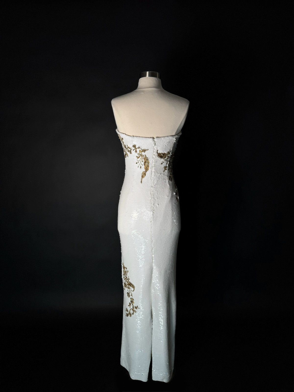 Monique Lhuillier Brand New Monique Lhuillier Embroidered Sequin Column Gown Size M / US 6-8 / IT 42-44 - 8 Thumbnail