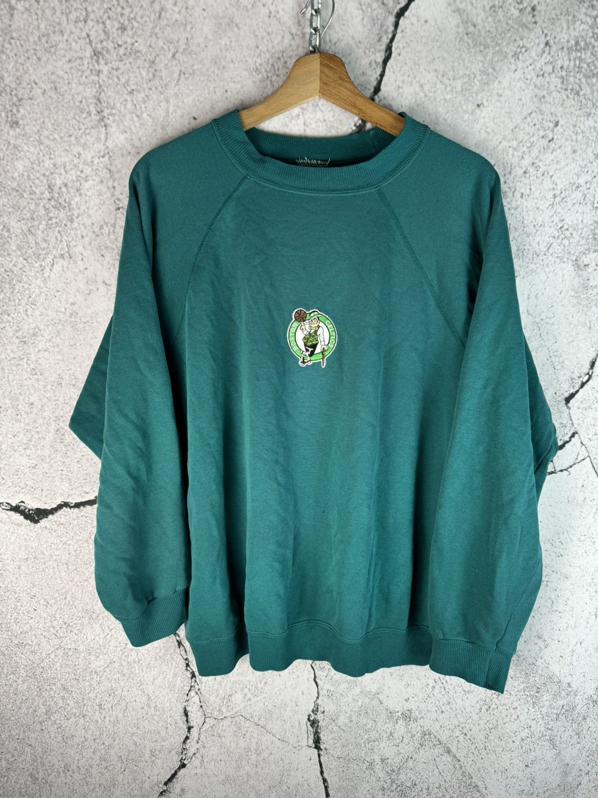 Logo 7 × Vintage 90s Boston Celtics Logo Graphic Sweatshirt Size US S / EU 44-46 / 1 - 1 Thumbnail