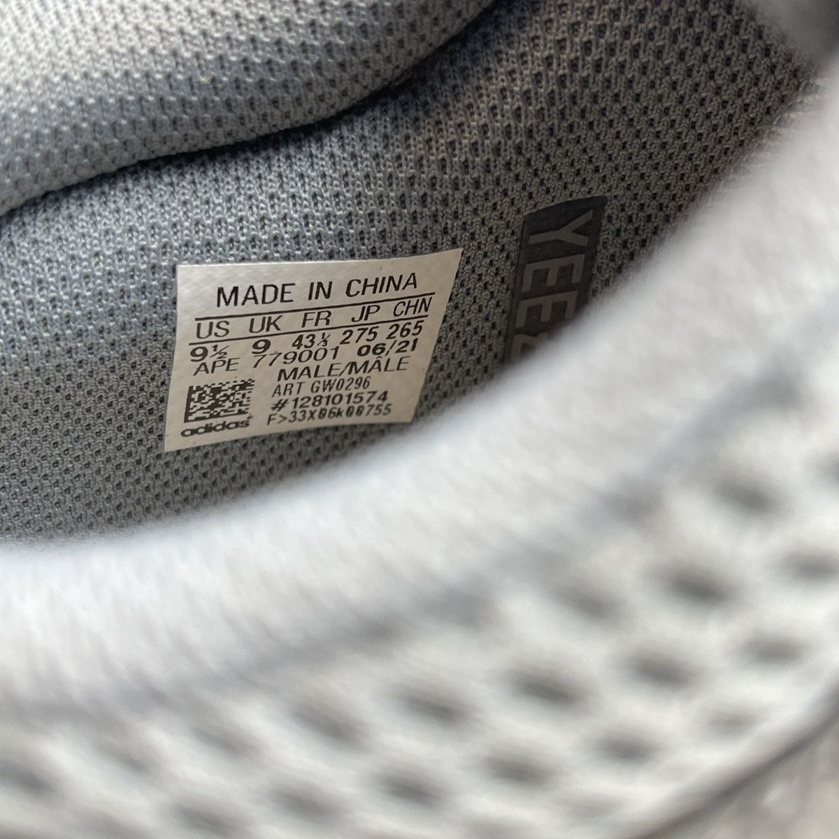 Adidas Yeezy boost 700 wash orange Size US 9.5 / EU 42-43 - 8 Thumbnail