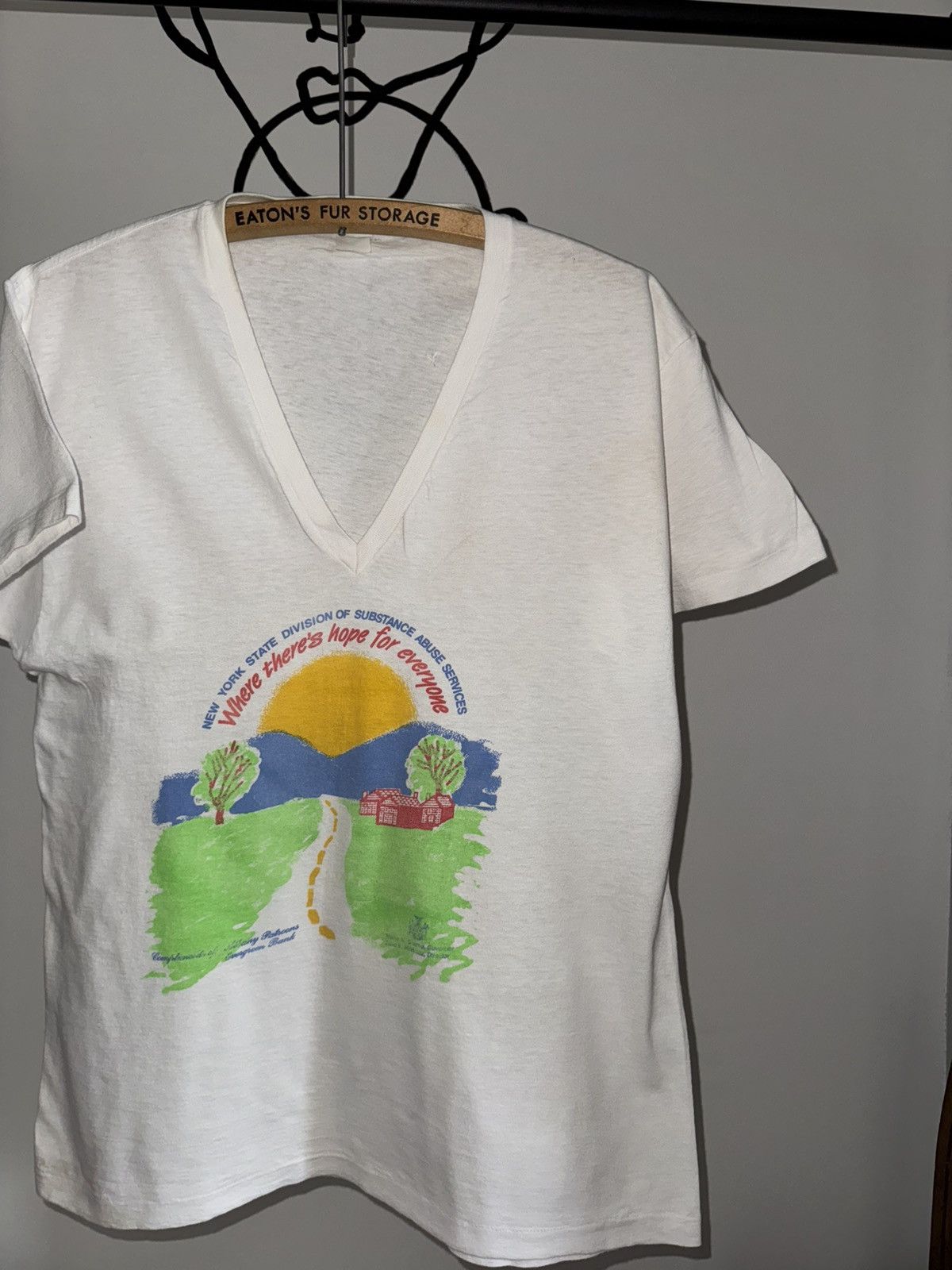 Vintage Vintage 80s NYC Substance Abuse There’s Hope to Grow V-Neck Size L / US 10 / IT 46 - 1 Thumbnail