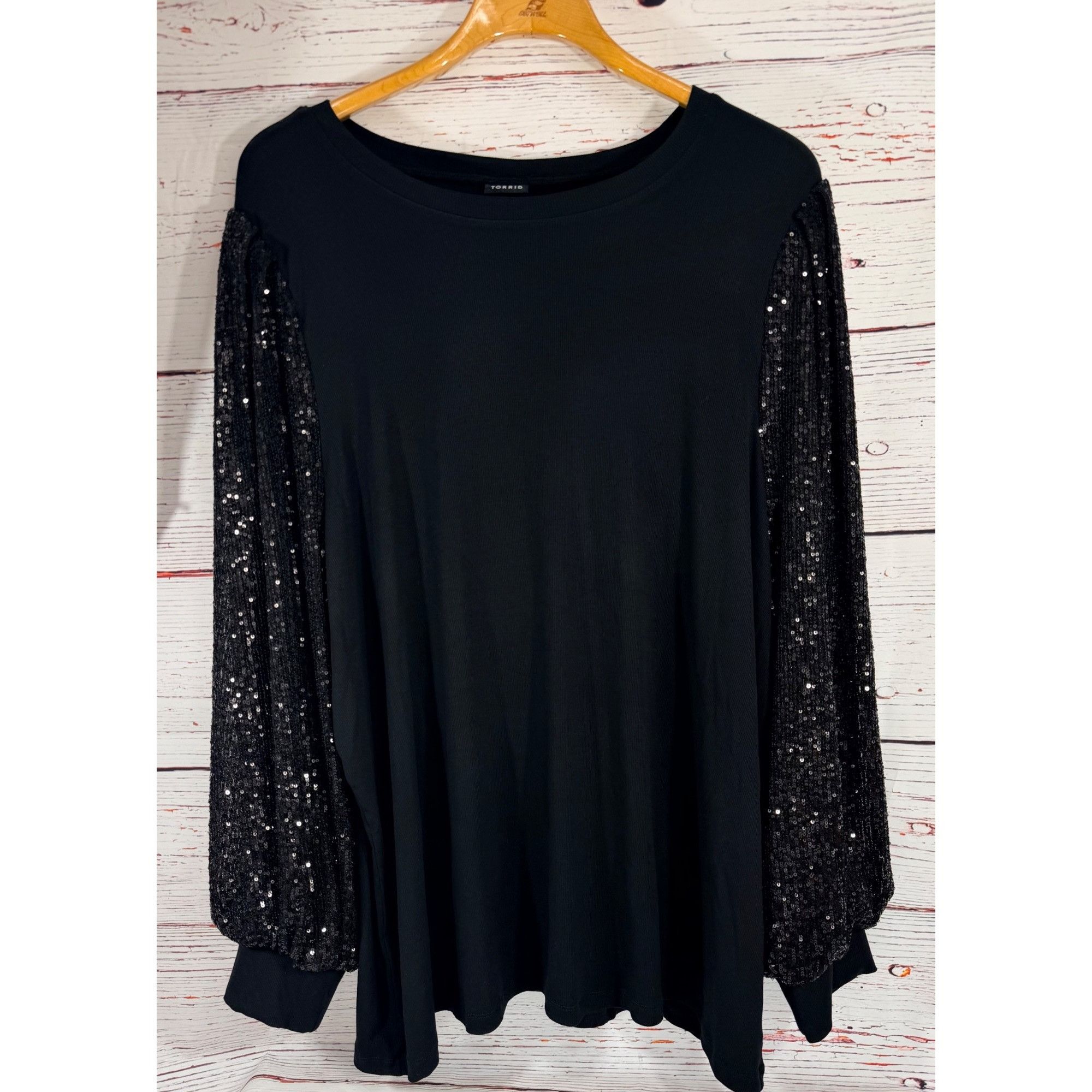 Torrid New Torrid Black Rib Crew Neck Sequin Long Sleeve Top Blouso Size 4XL / US 24-26 - 1 Thumbnail