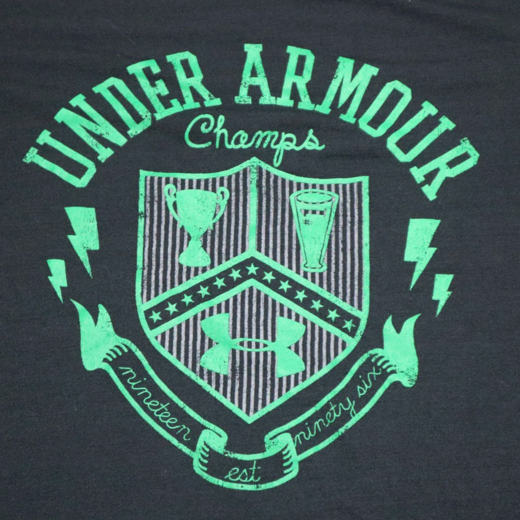 Under Armour Under Armour Heat Gear Shirt Woman's Size M Medium Black Semi Fitted Crew Neck Size M / US 6-8 / IT 42-44 - 2 Thumbnail