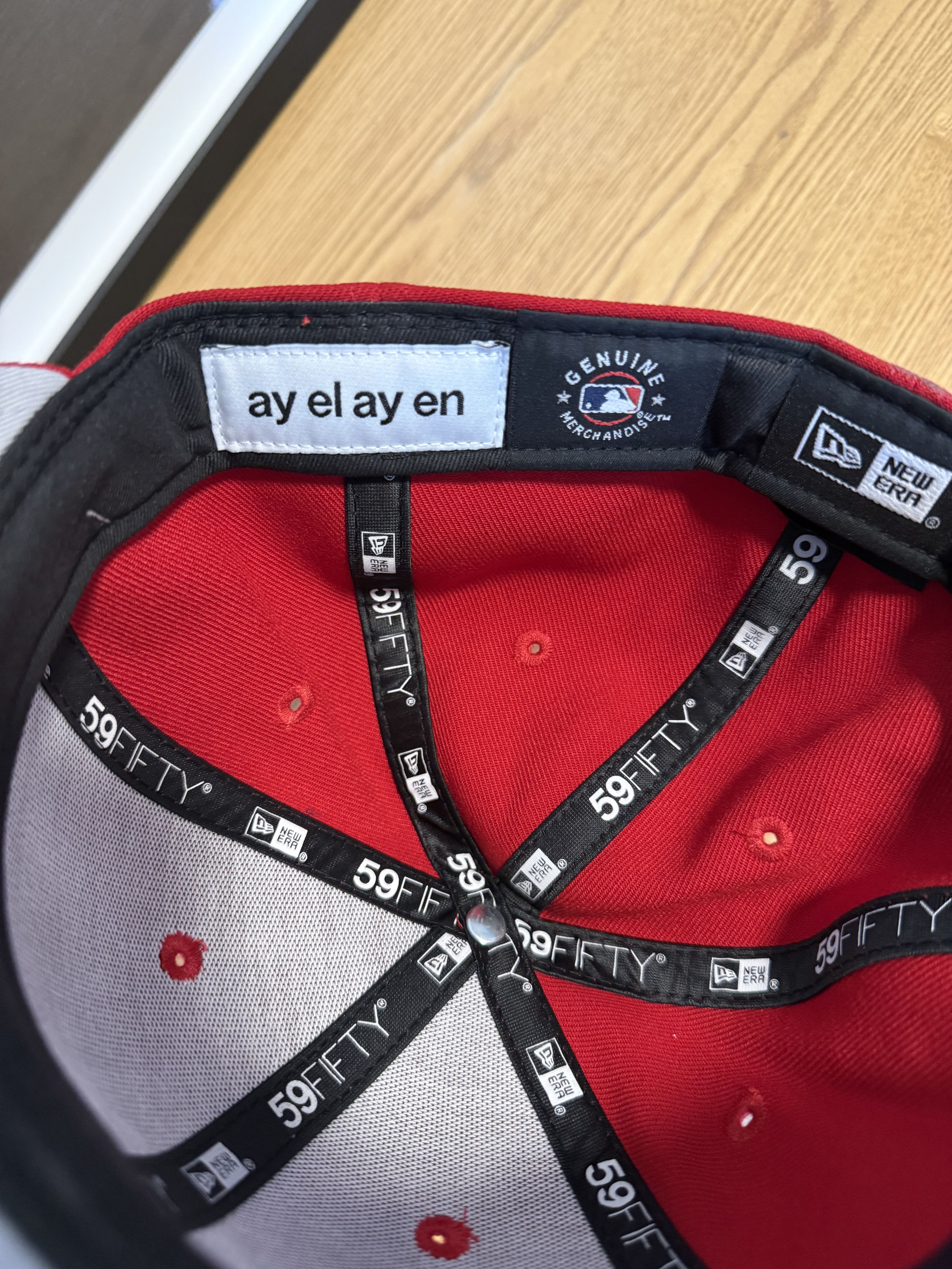 ay el ay en New Era x Ay El Ay En Red Valentines Day Hat - 7 Size ONE SIZE - 4 Thumbnail