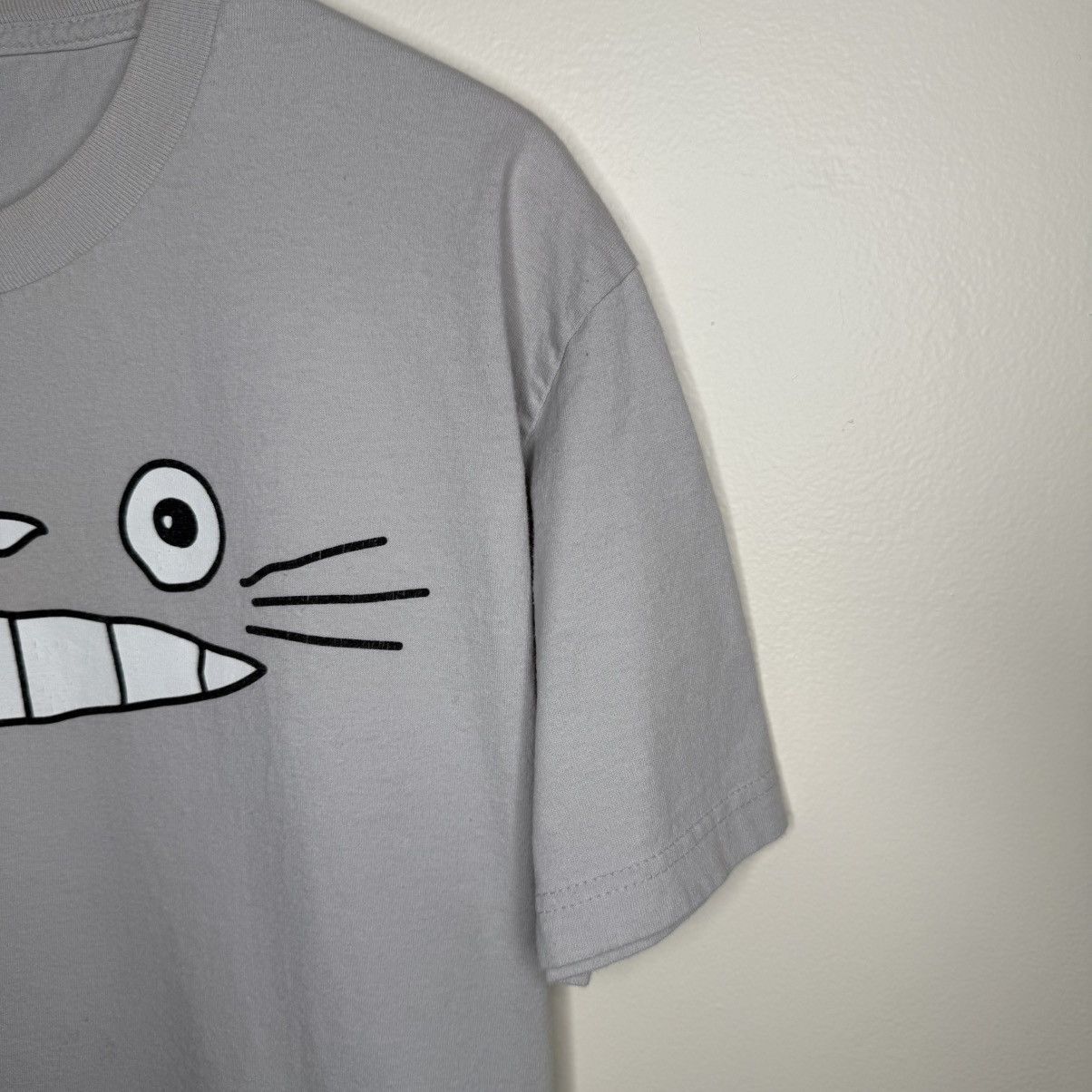 Anime Rare Vintage 90’s My Neighbor Totoro Anime T-Shirt Big Logo Size US L / EU 52-54 / 3 - 8 Thumbnail