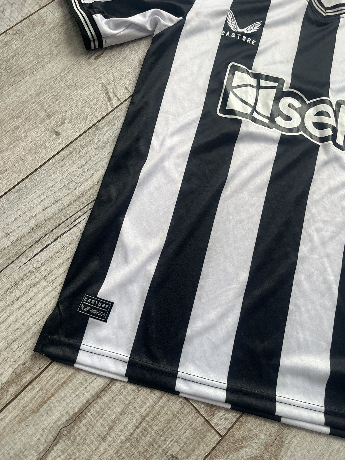 Castore New Jersey Castore Fc Newcastle United 2023/2024 Size US L / EU 52-54 / 3 - 4 Thumbnail