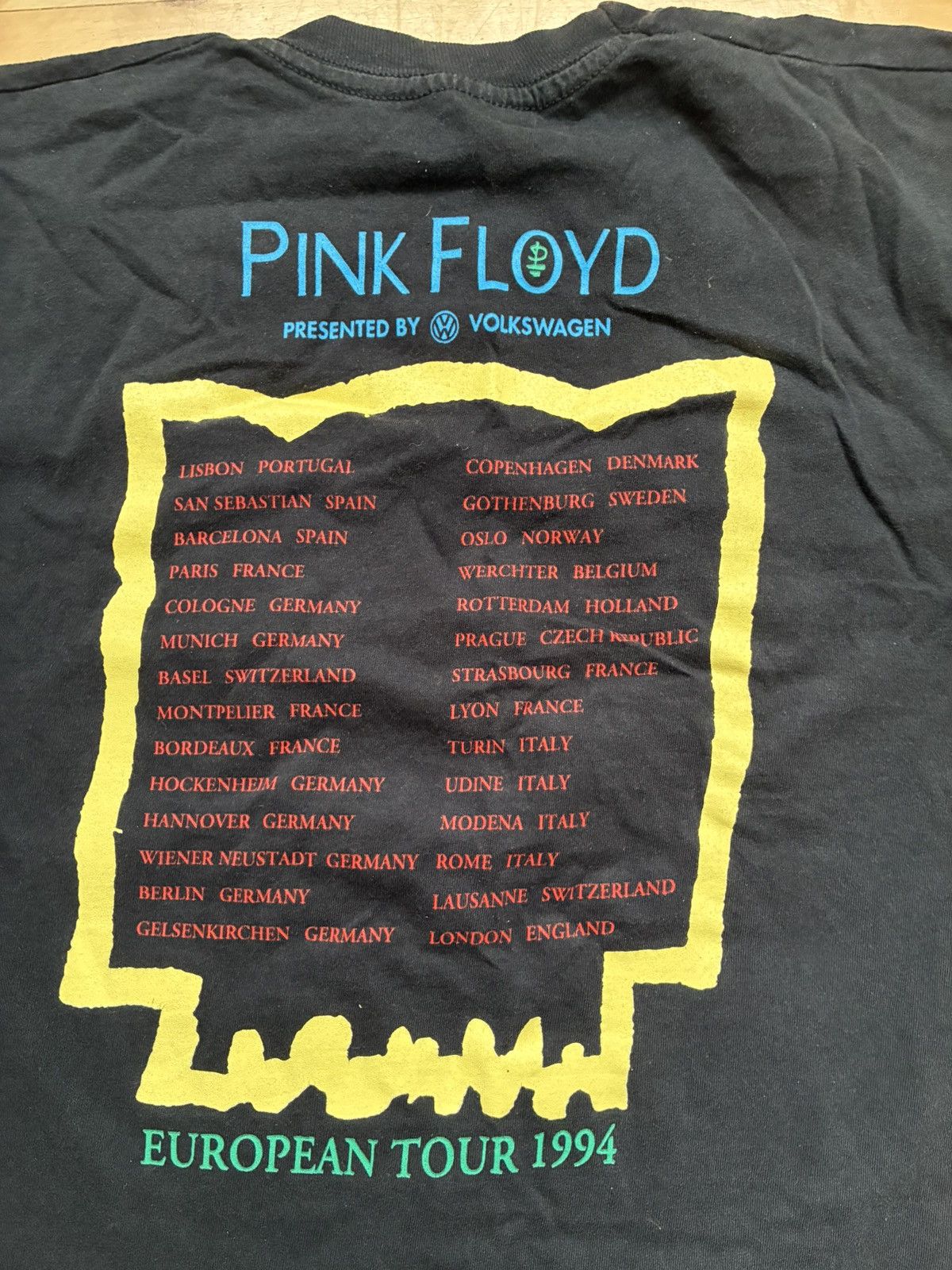 Pink Floyd Pink Floyd division bell Euro tshirt. Size US L / EU 52-54 / 3 - 6 Thumbnail