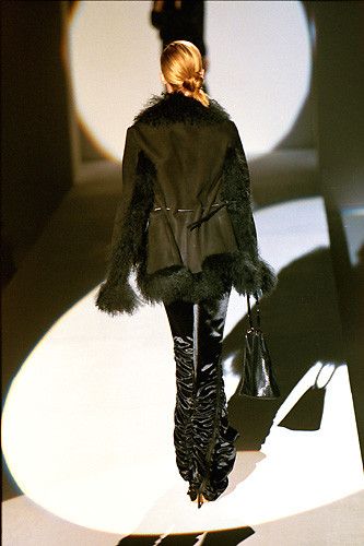 Gucci F/W 1999 RUNWAY SUEDE LEATHER SHEARLING COAT BY TOM FORD Size M / US 6-8 / IT 42-44 - 2 Thumbnail