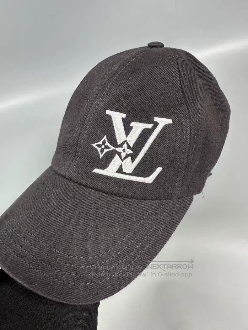 Louis Vuitton Louis Vuitton Black logo embroidered baseball cap Size ONE SIZE - 6 Thumbnail