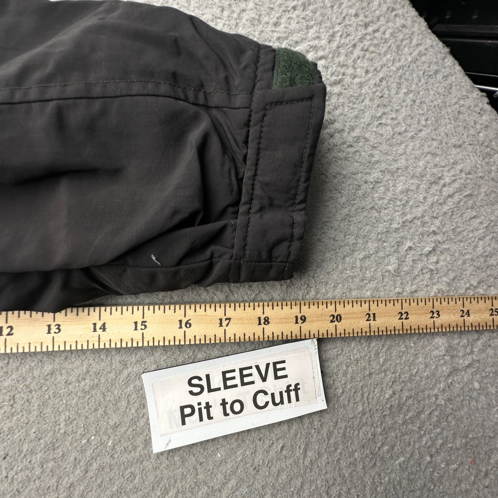 L.L. Bean LL Bean Mountain Classic Large Jacket 0 UU64 PATCHED HOLE Size US L / EU 52-54 / 3 - 5 Thumbnail