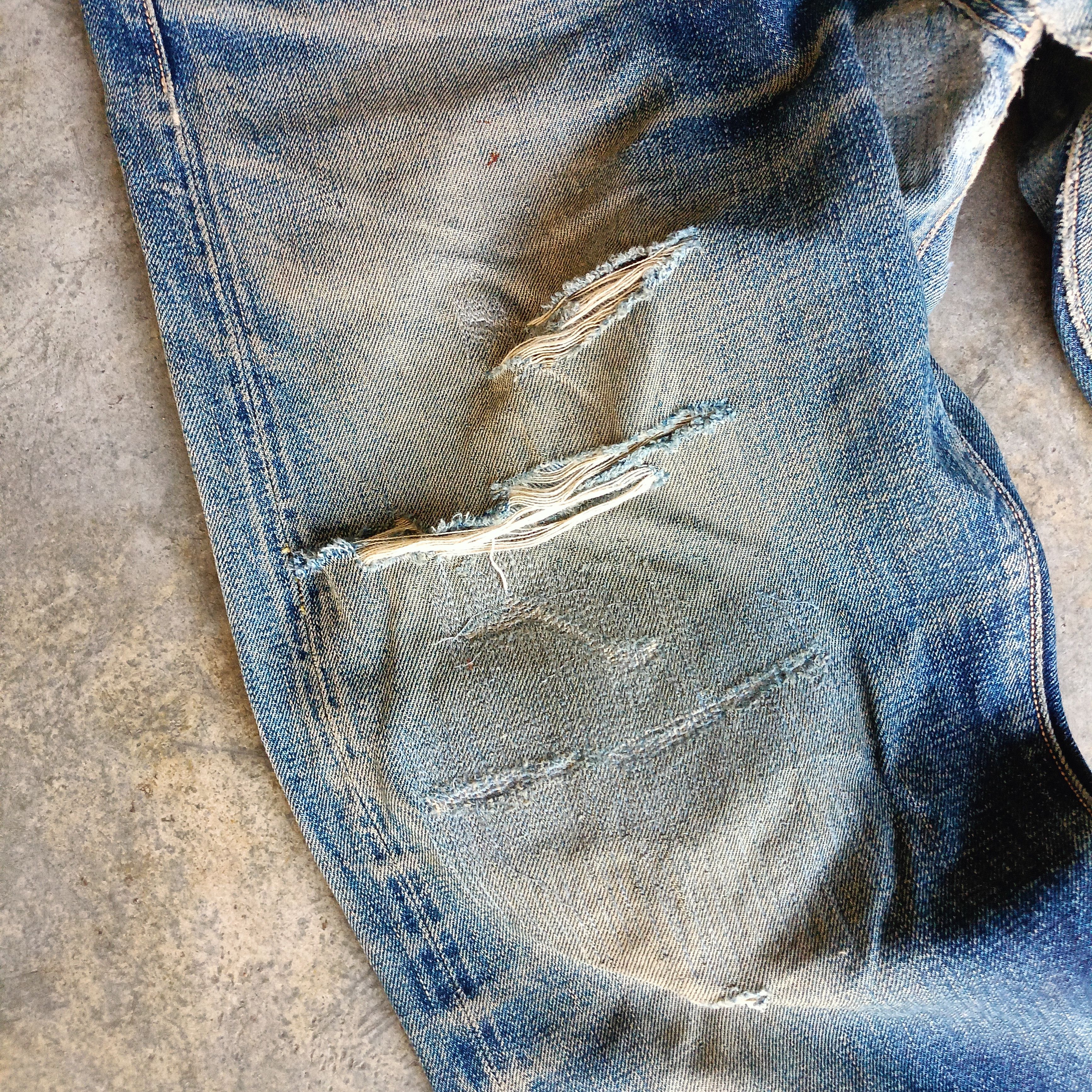 Japanese Brand Distressed Denim Sugar Cane Size US 32 / EU 48 - 8 Thumbnail