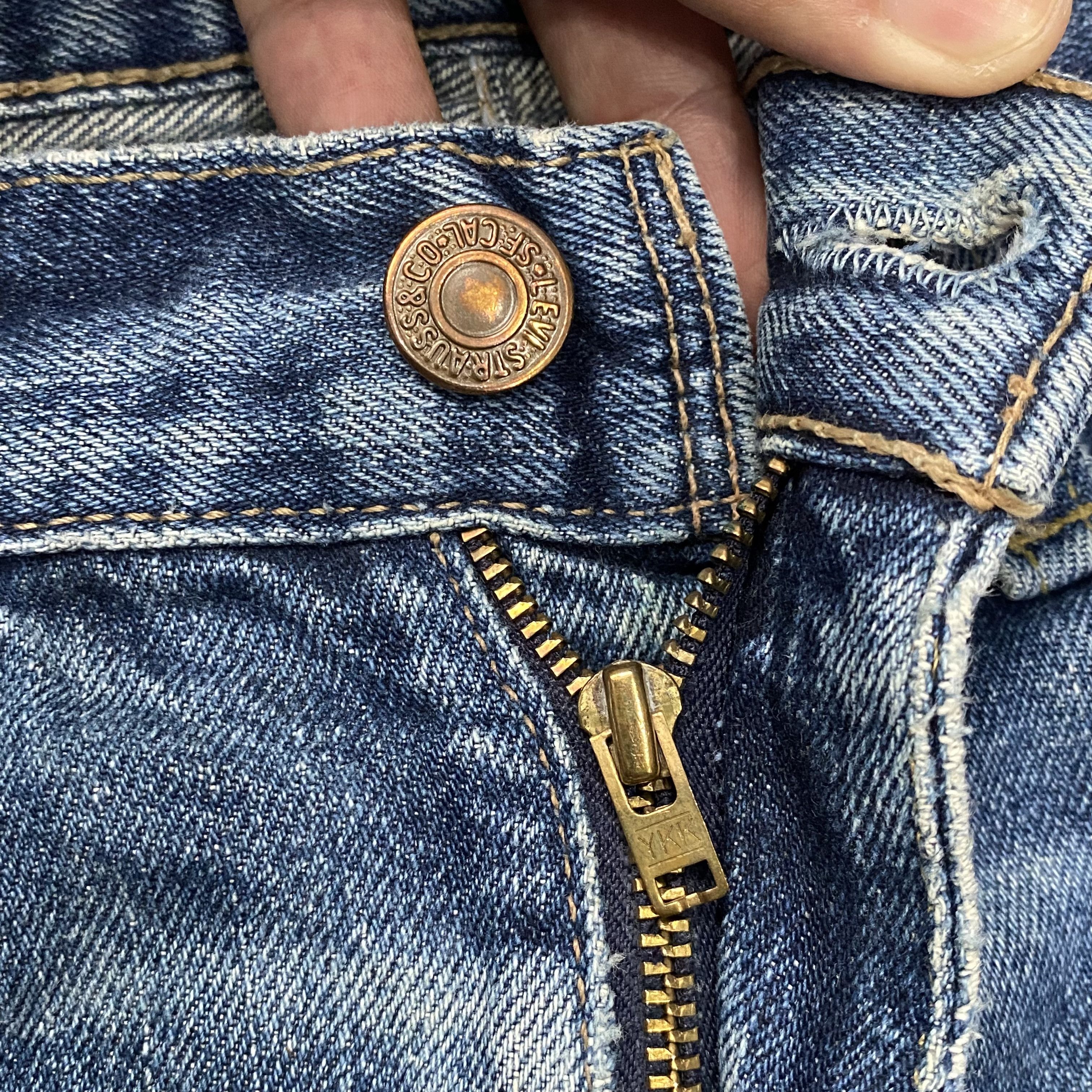Levi's 🔥 Vintage Levis 507 Distress Aging Bootcut Denim Size US 29 - 19 Thumbnail