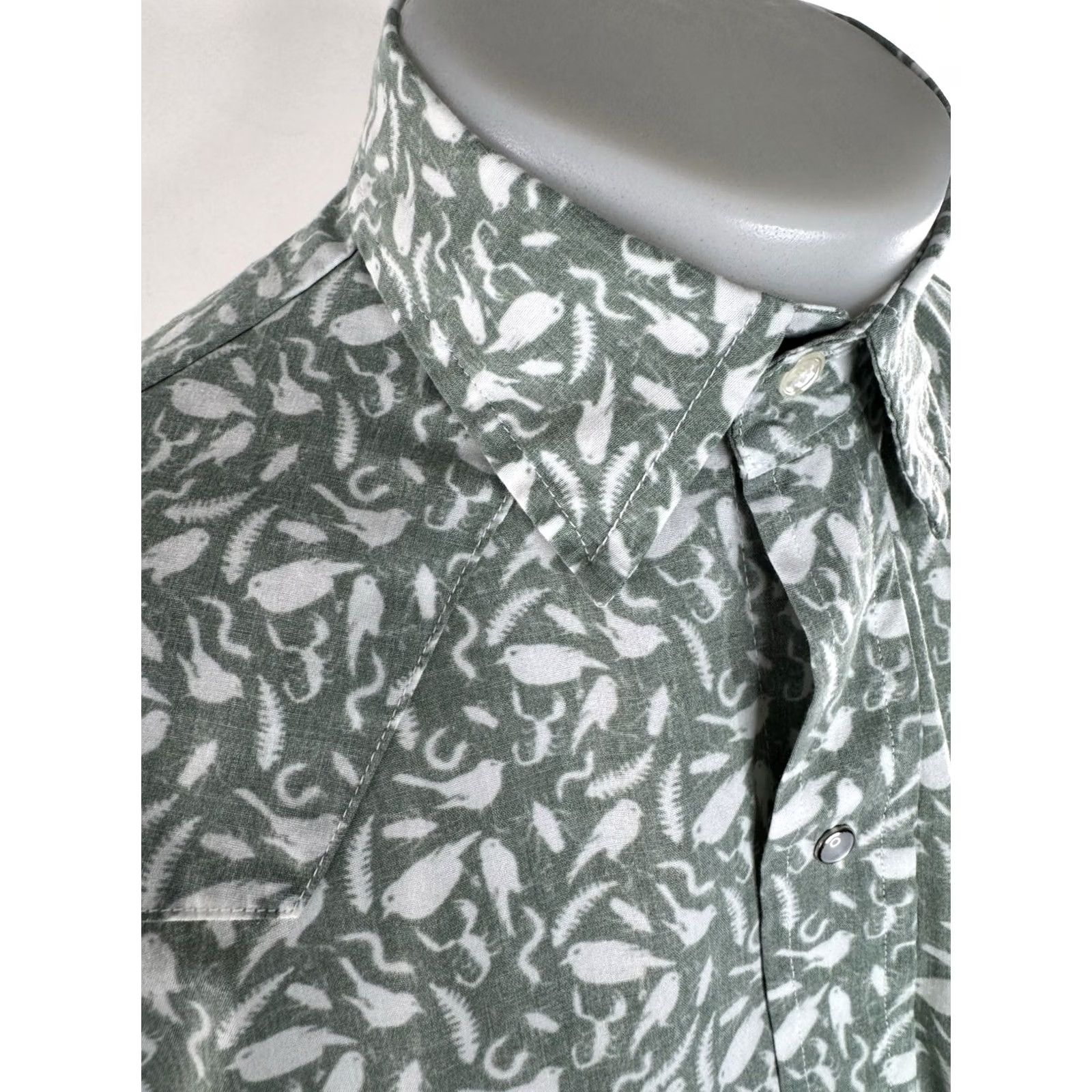 ALOHAS WESTERN ALOHA Shirt Mens M Green Pearl Snap Western Cowboy B8 Scorpion Bird Short Sleeve Button-Up Size US M / EU 48-50 / 2 - 3 Thumbnail