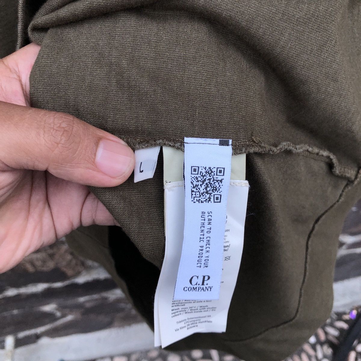 C.P. Company CP COMPANY SIDE POCKET LENS TSHIRT Size US L / EU 52-54 / 3 - 5 Thumbnail