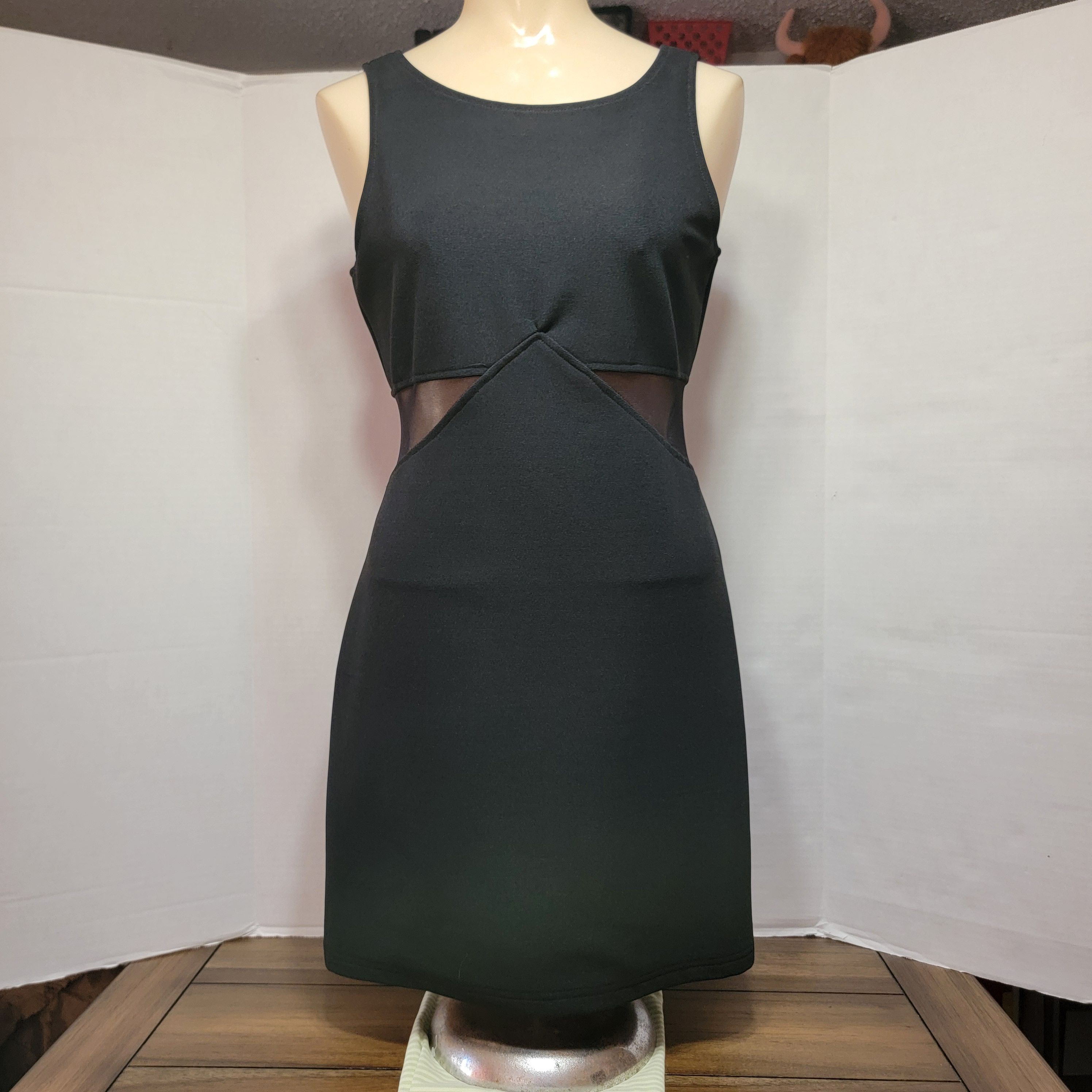 Other All That Jazz Form Fitting Party Dress w/ Sheer Waist-Medium Size M / US 6-8 / IT 42-44 - 1 Thumbnail