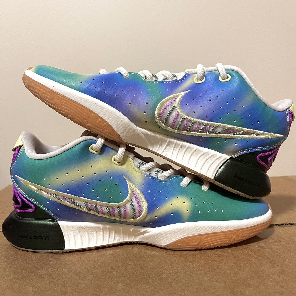 Nike Nike LeBron 21 SE Movie Night Basketball Size Women’s 8 Size US 8 / IT 38 - 3 Thumbnail