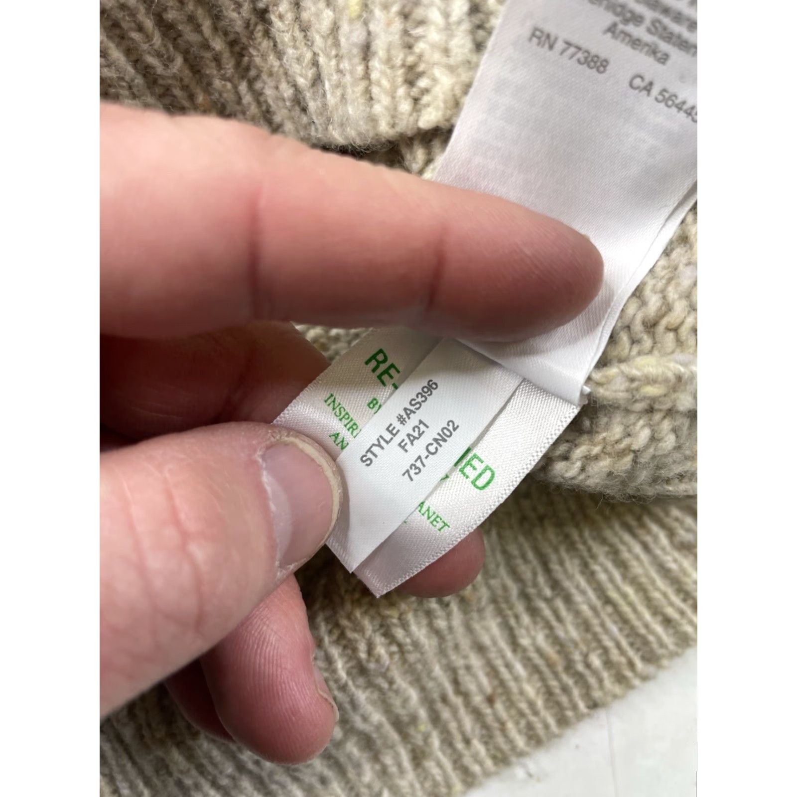 J.Crew J.Crew Sweater Pullover Colorblock Crew Neck Wool Blend Tan XL Men’s Wool Blend Knit Crew Neck Sweater Colorblock Fall Winter Size US XL / EU 56 / 4 - 8 Thumbnail