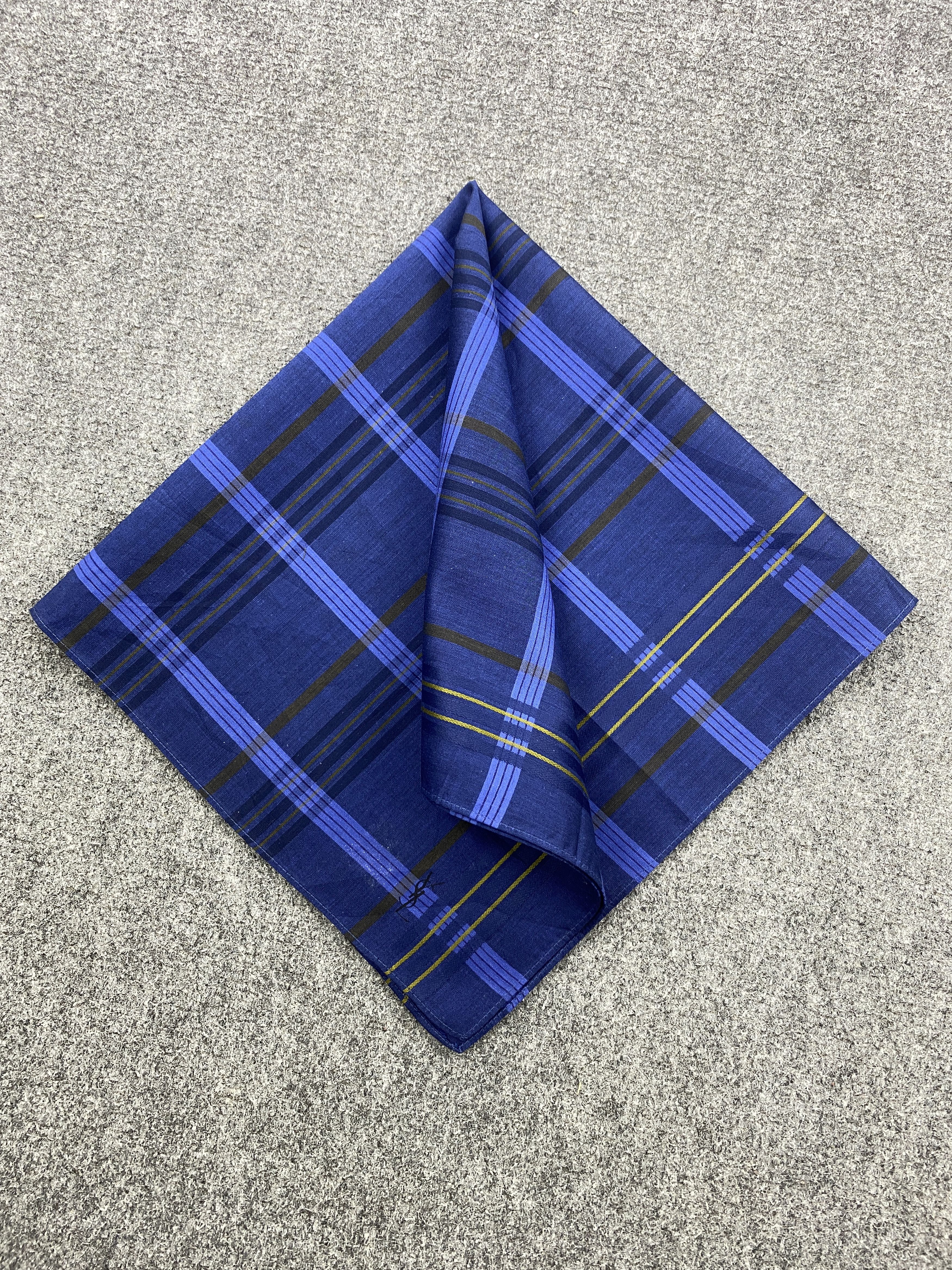 Vintage Yves Saint Laurent Handkerchief /Neckerchief HKC0713 Size ONE SIZE - 3 Thumbnail