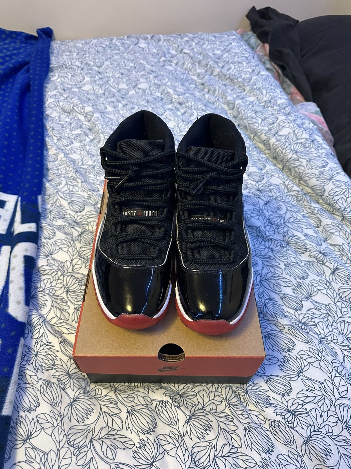 Jordan Brand Jordan Retro 11 Bred (2019) Size US 9.5 / EU 42-43 - 2 Thumbnail