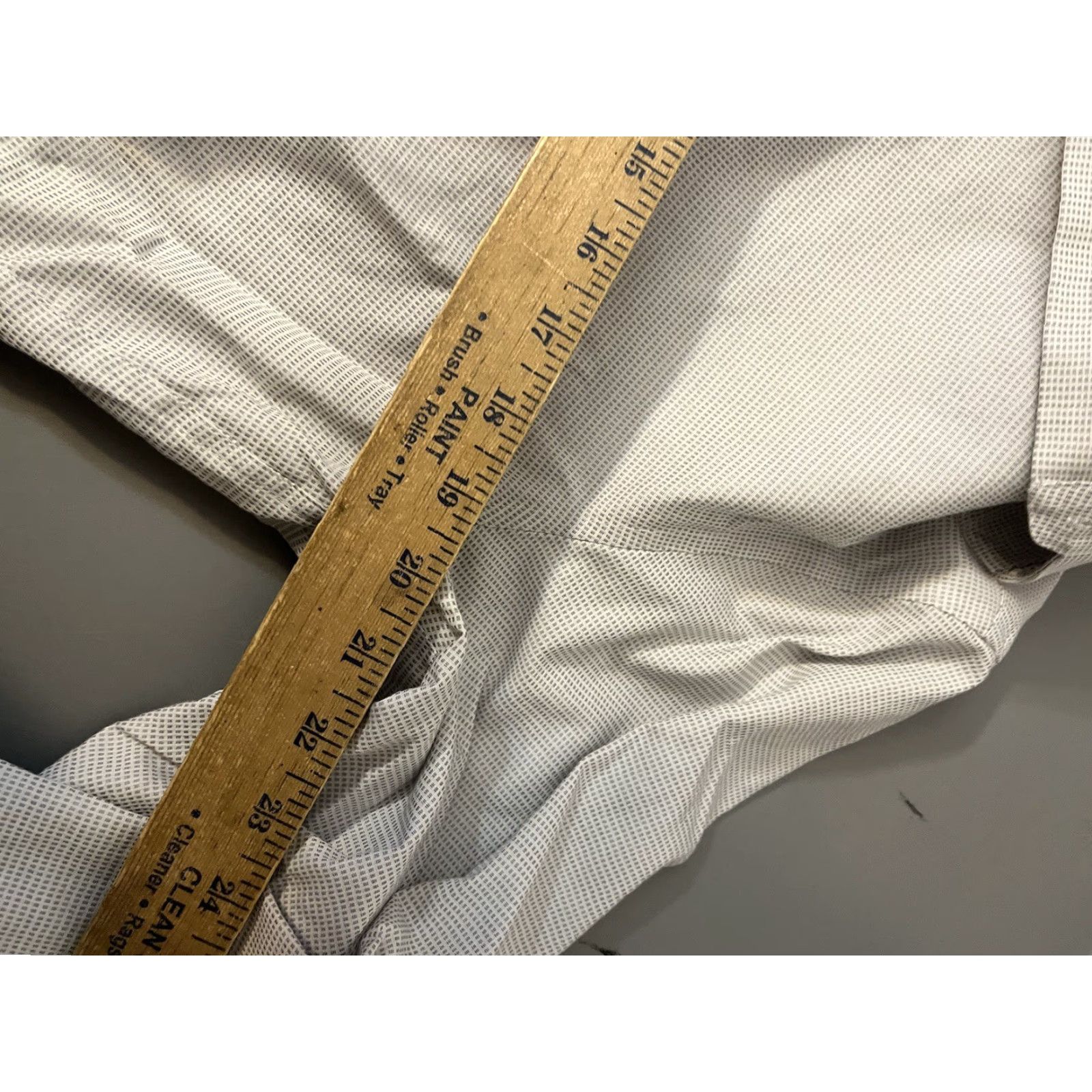 Calvin Klein Calvin Klein Shirt Gray Solid Slim Fit Large 100% Cotton Dress Shirt Men Size US L / EU 52-54 / 3 - 5 Thumbnail