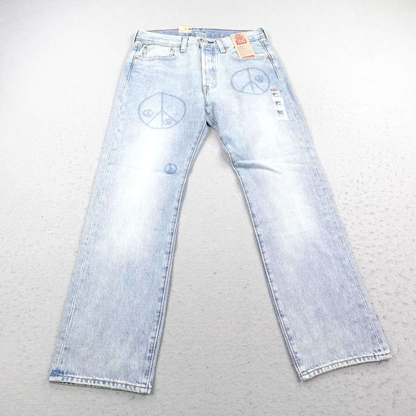 Levi's VINTAGE Levis 501 Jeans Mens 31x30 Light Blue Denim Button Fly 150th Peace Sign NEW Size US 31 - 2 Thumbnail