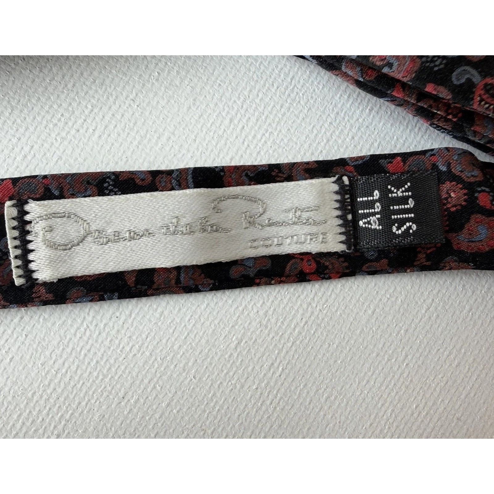 Oscar De La Renta Oscar de la Renta Vintage Silk Bow Tie BlackRed Paisley USA Size ONE SIZE - 3 Thumbnail