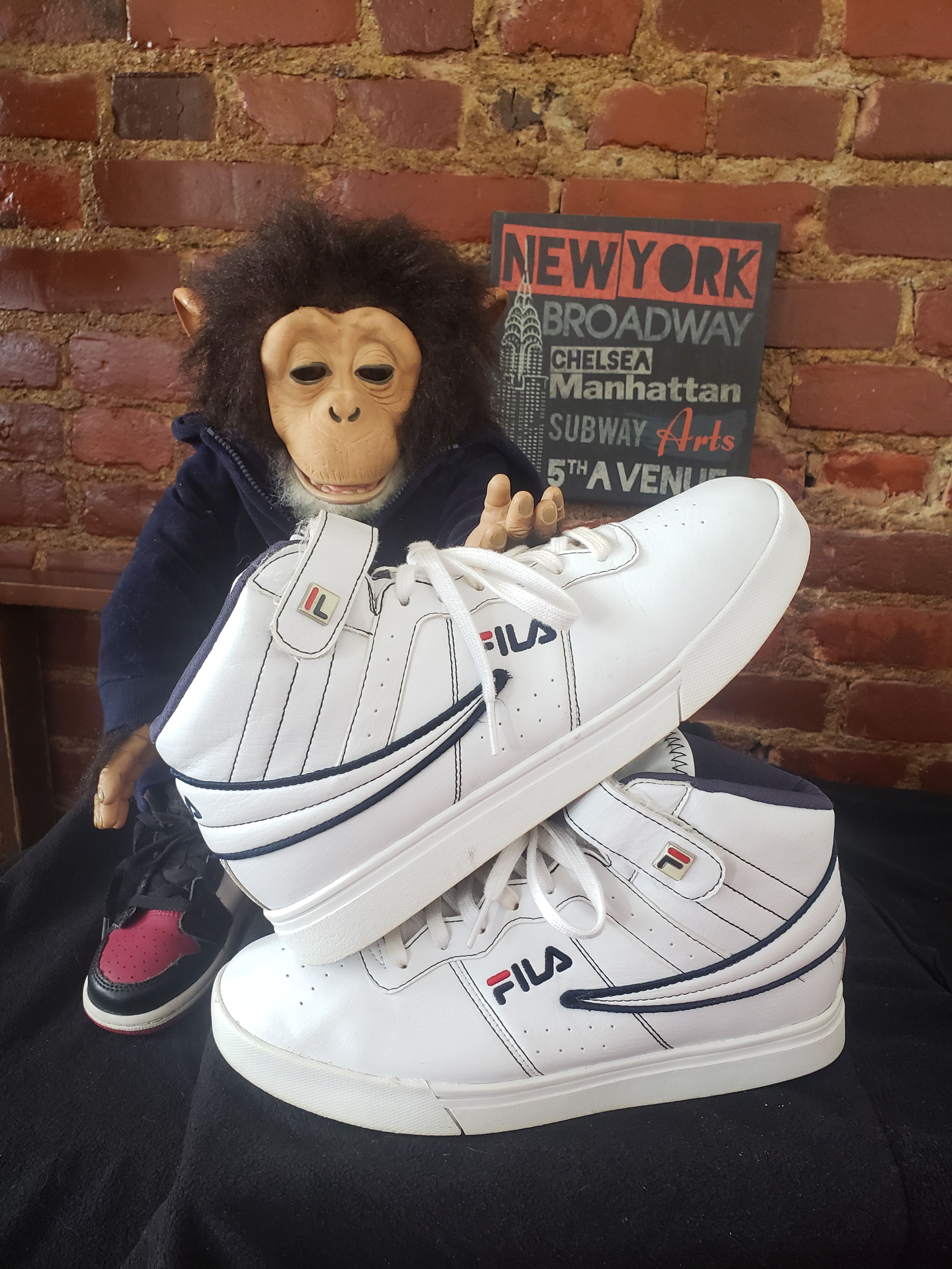 Fila Fila Size US 7.5 / EU 40-41 - 6 Thumbnail