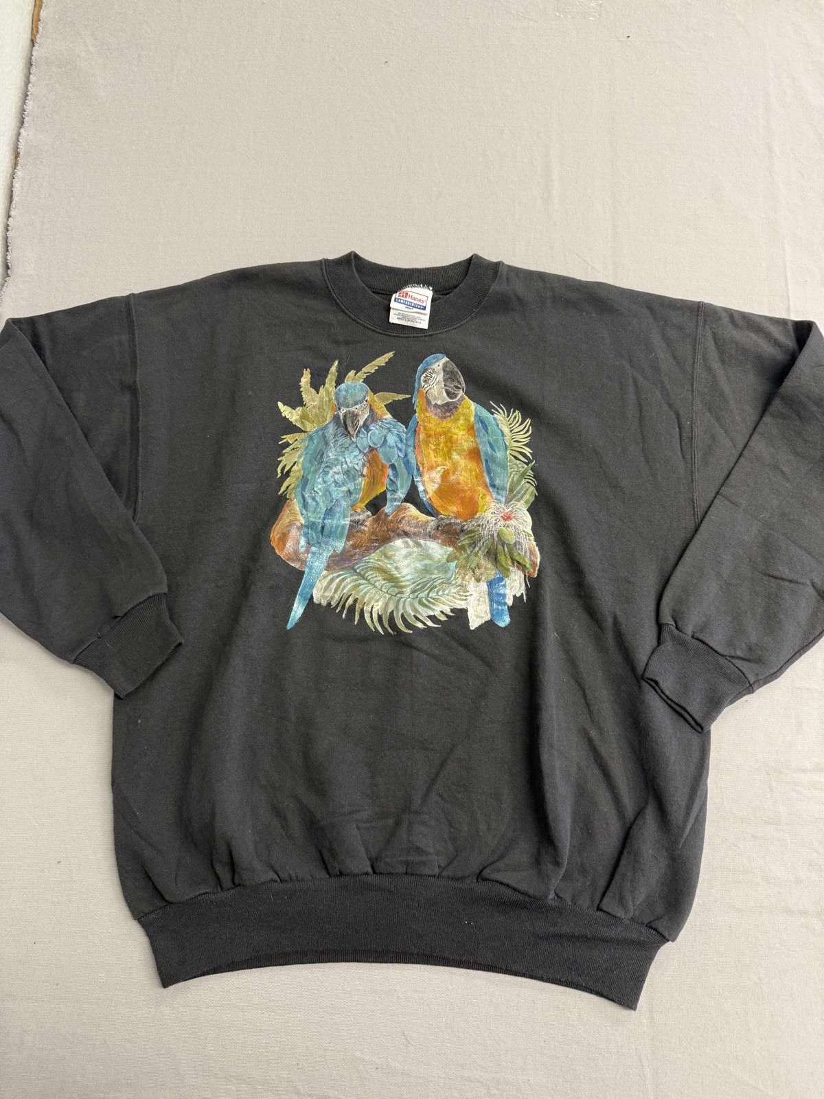 Hanes Vintage 90s Blue & Yellow Macaw Parrots Black Faded Crewneck Size US L / EU 52-54 / 3 - 1 Thumbnail