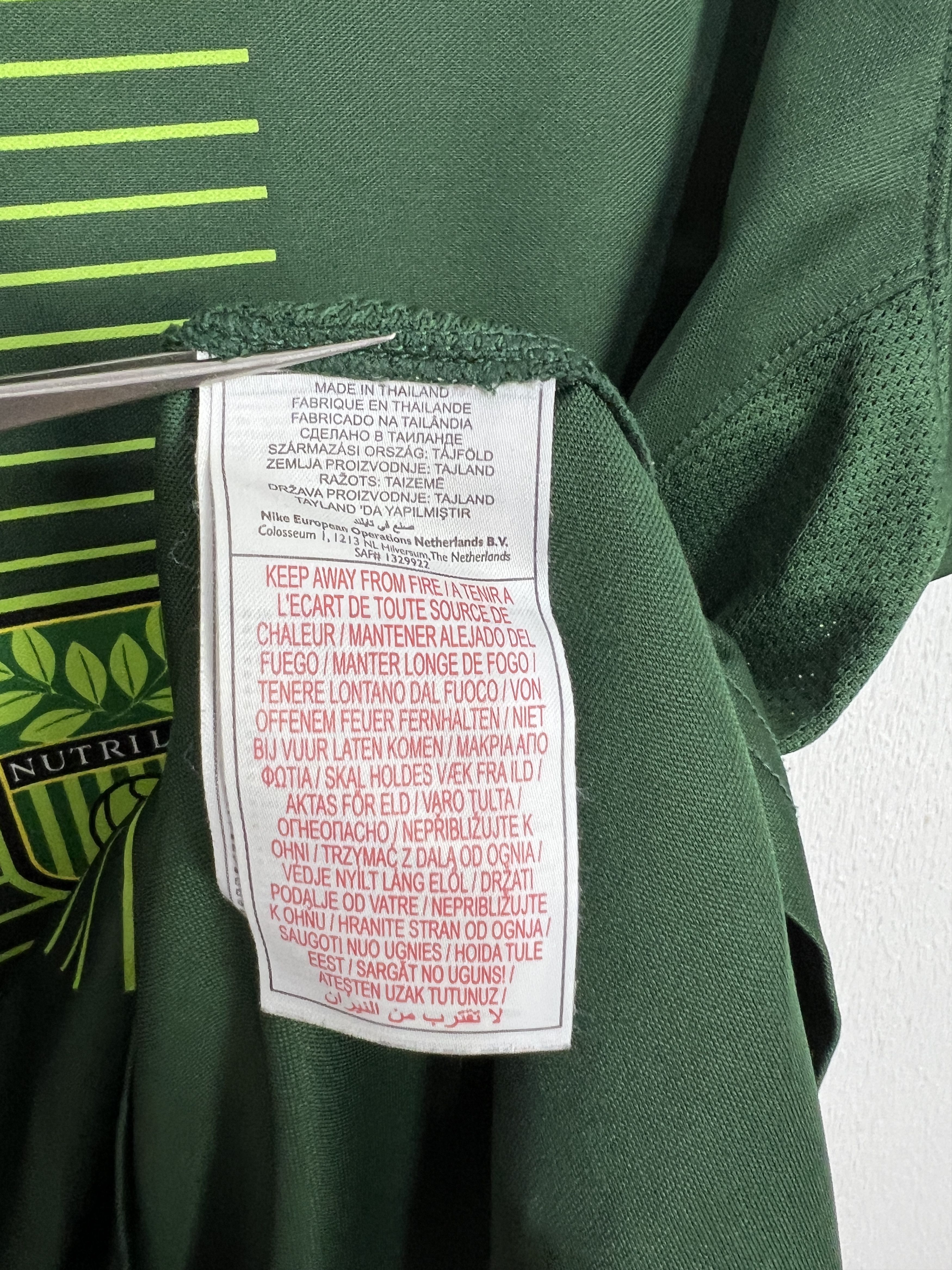 Nike Vintage Nike Nutrilite Ronaldinho #80 Football Shirt Size US M / EU 48-50 / 2 - 9 Thumbnail