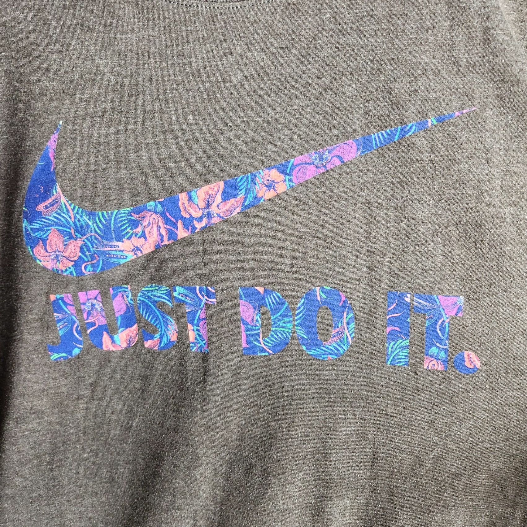 Nike Nike Mens Tee |M| Dark Gray Tropical Graphic Just Do It Graphic Athletic Cut Tee Size US M / EU 48-50 / 2 - 2 Thumbnail