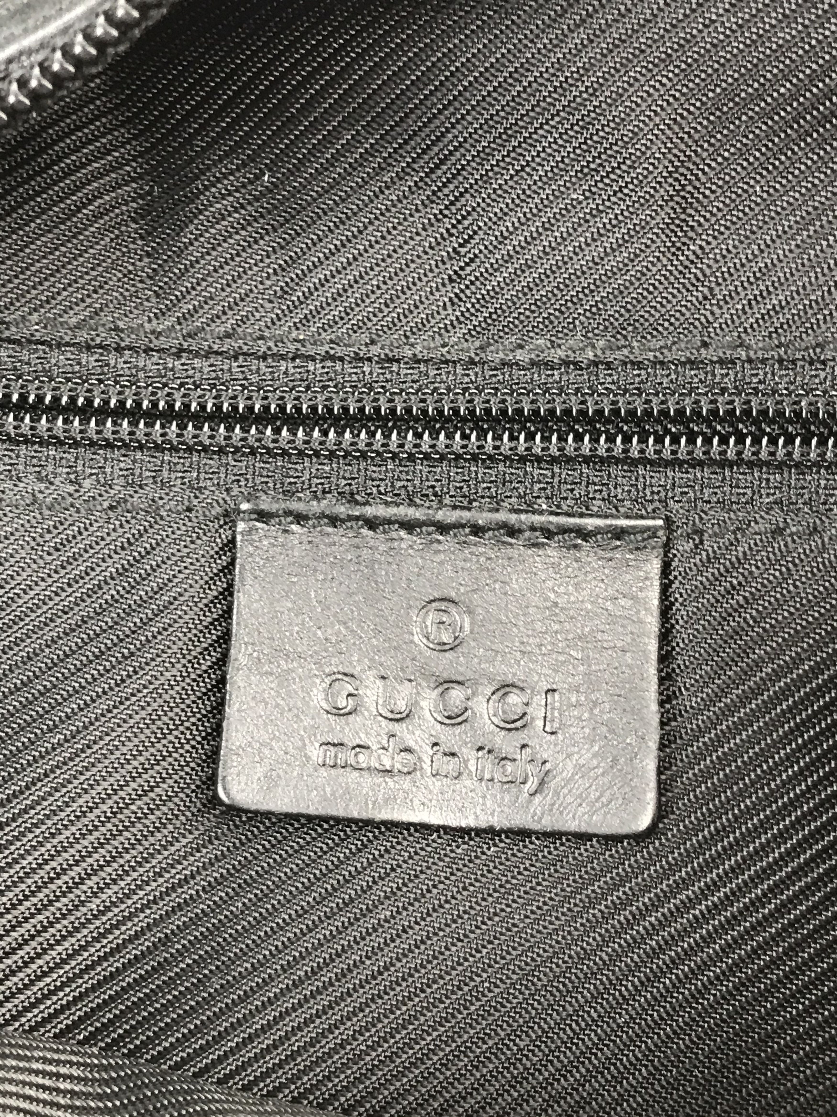 Gucci Vintage Gucci Messenger Bag Full Monogram Size ONE SIZE - 10 Thumbnail
