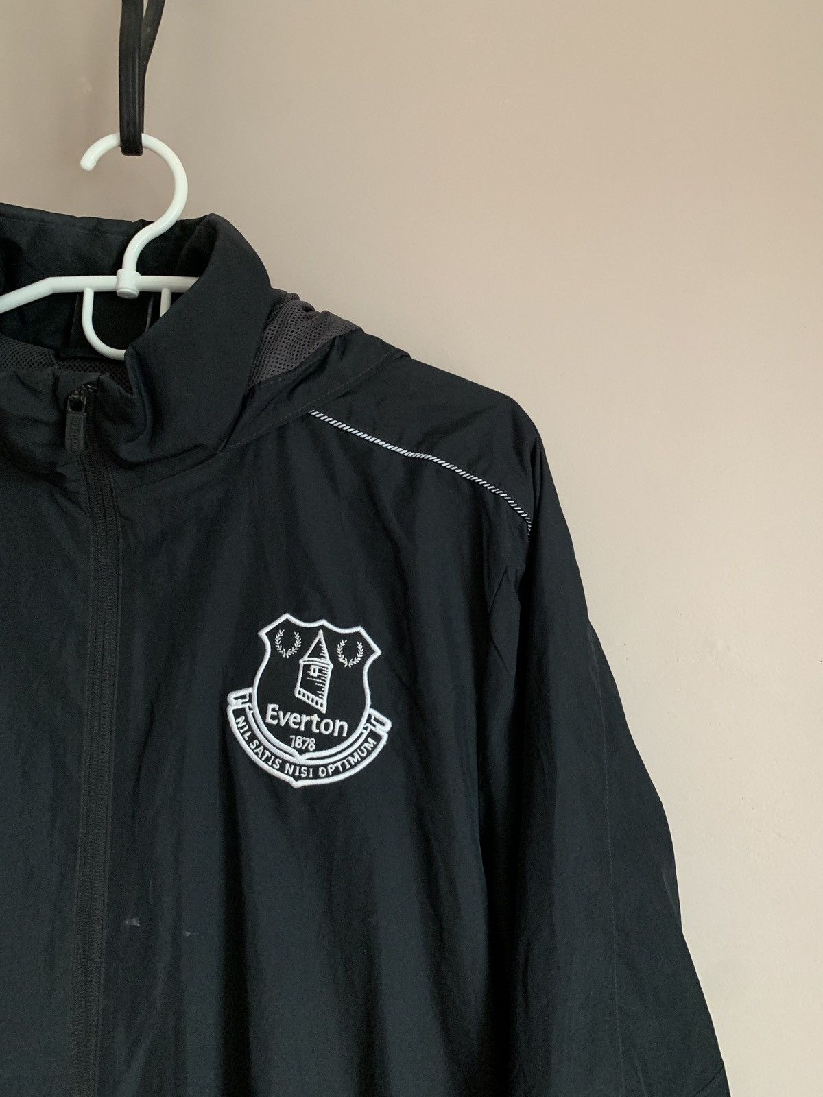 Umbro Everton FC black Umbro jacket soccer football Size US M / EU 48-50 / 2 - 3 Thumbnail