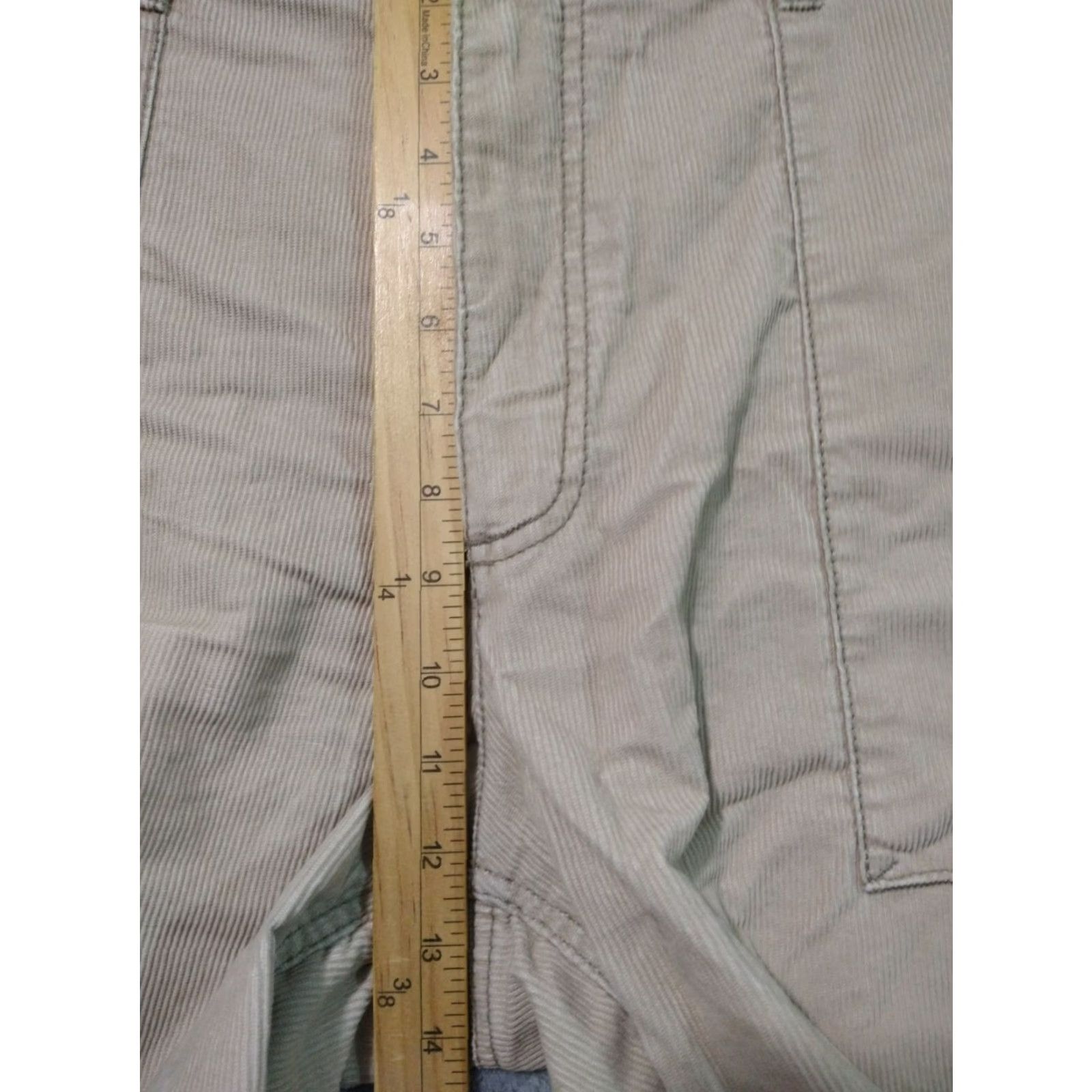 Old Navy VINTAGE Old Navy Shorts Mens 38 Corduroy Beige Flat Front Chino Grunge 1990s Mens Size US 38 / EU 54 - 4 Thumbnail