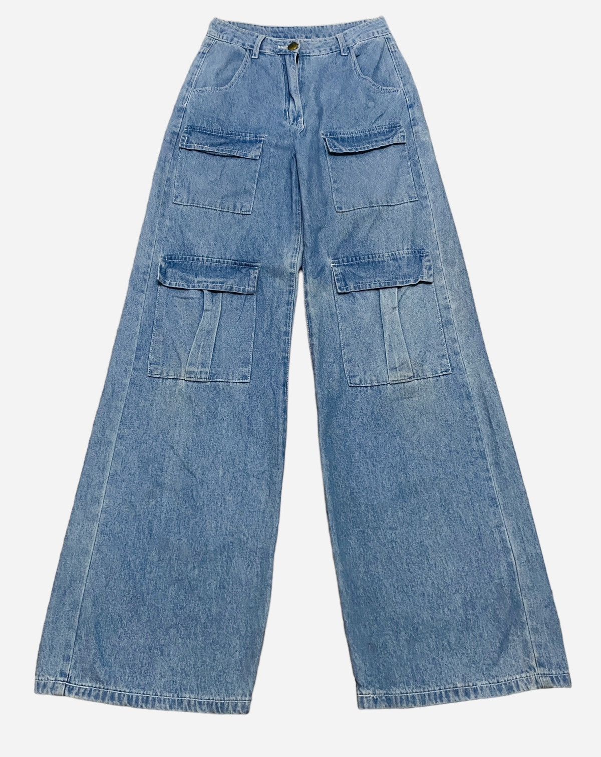 image of Avant Garde x Vintage Design Vintage Multi Pocket Jeans 2000S in Denim (Size 27)